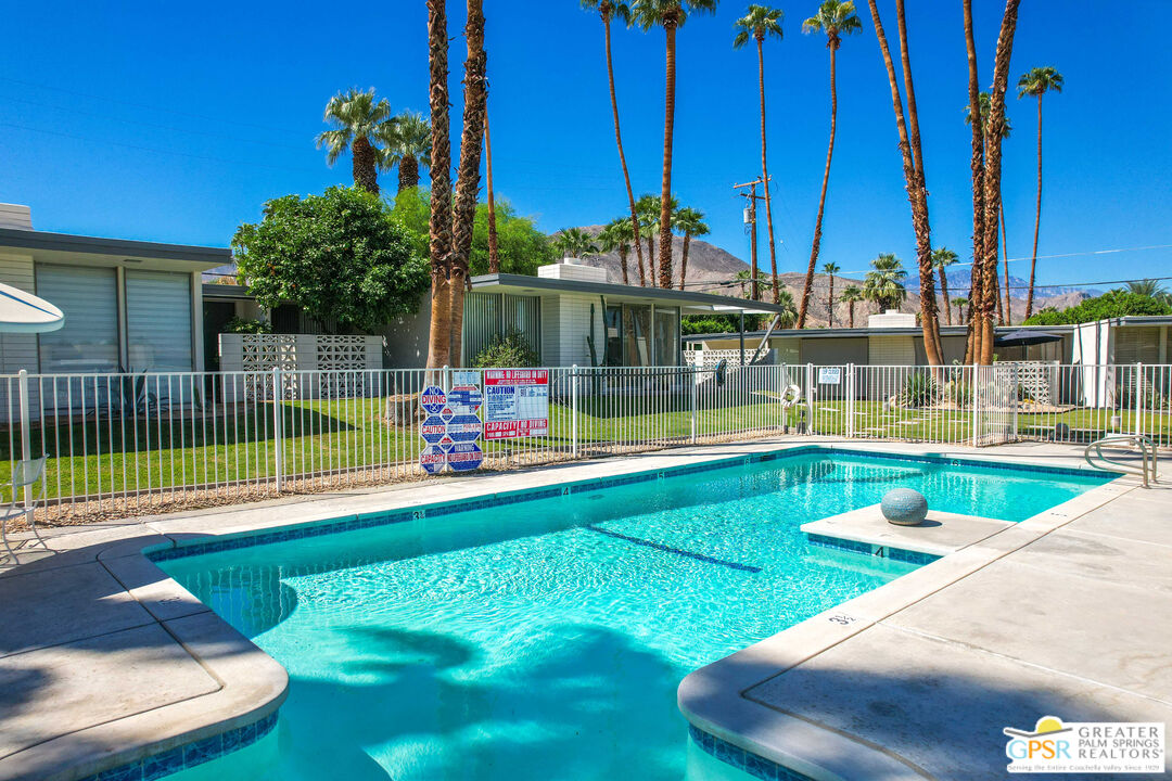 73195 Tumbleweed Ln