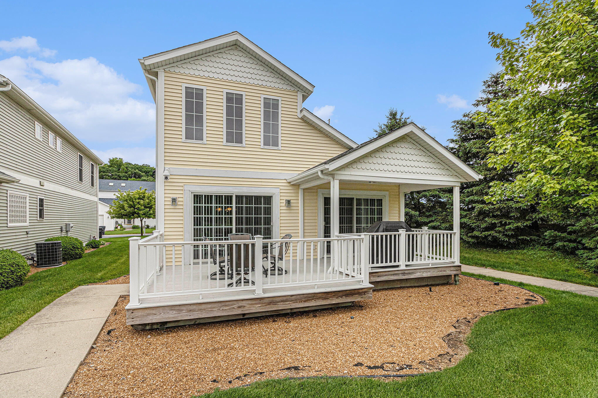 401 Anchors Way, St. Joseph