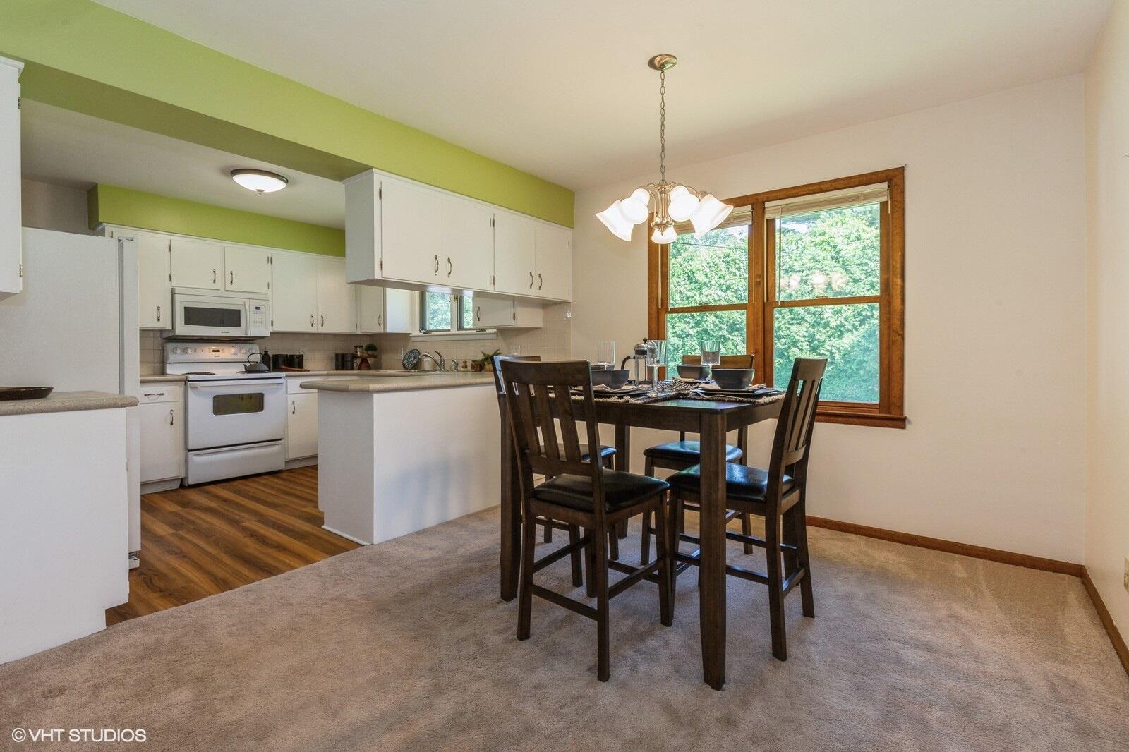 1443 Wilshire Terrace, St. Joseph