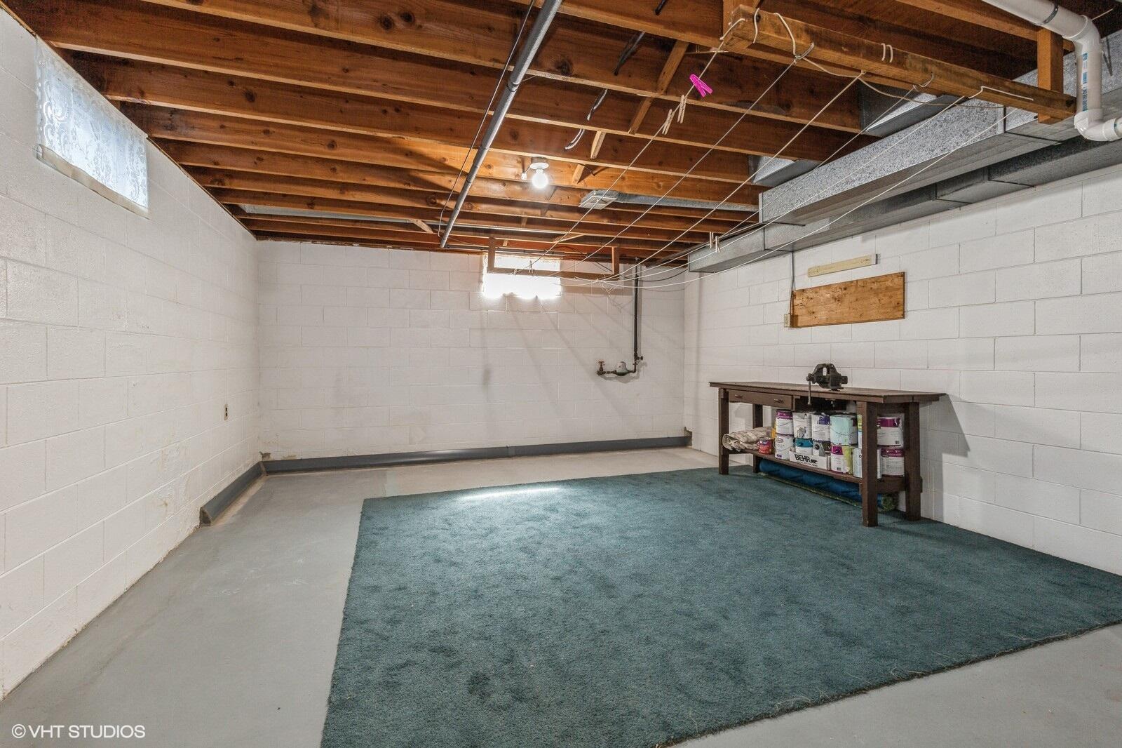 1443 Wilshire Terrace, St. Joseph