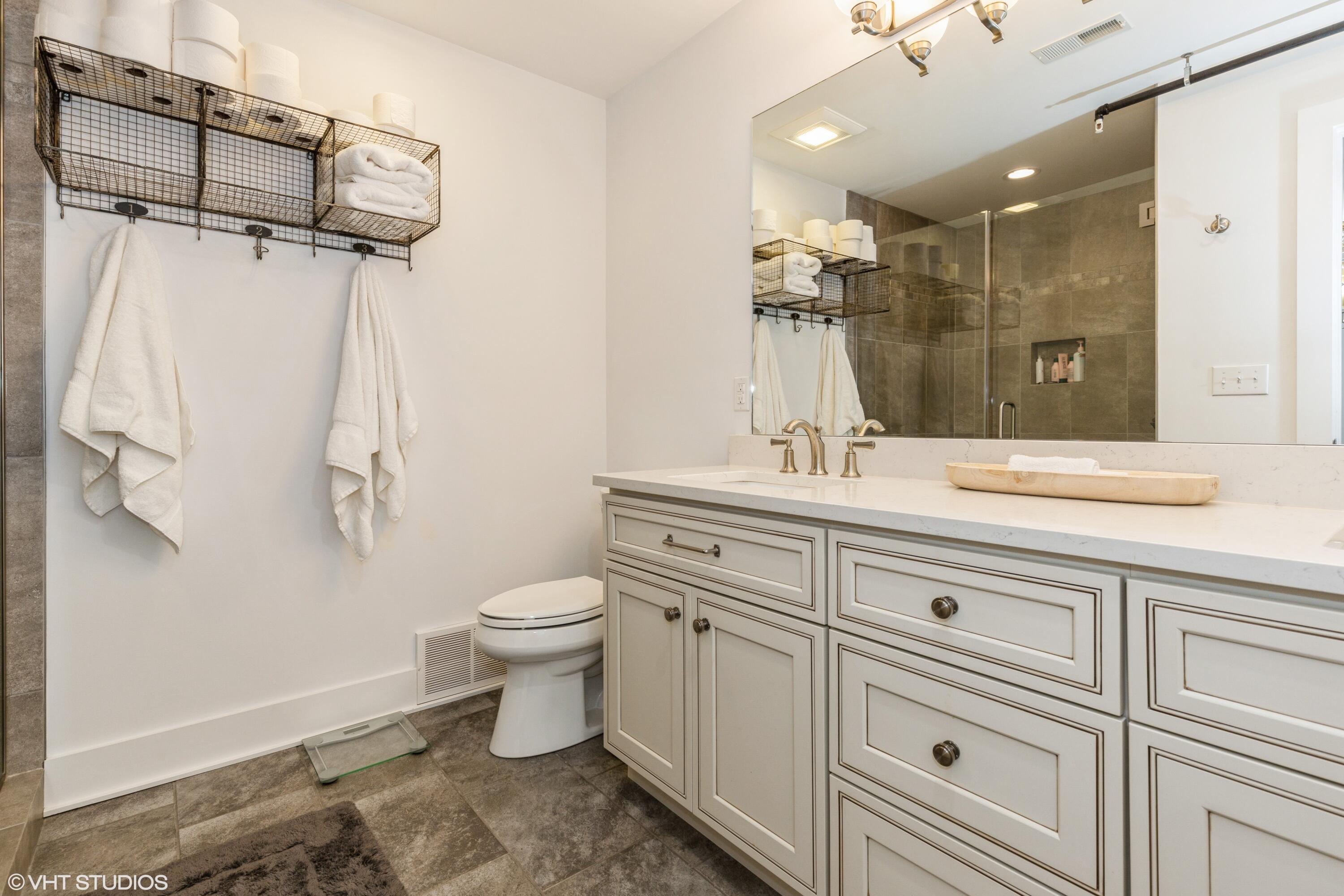 2214 S State Street 107, St. Joseph Unit: 107