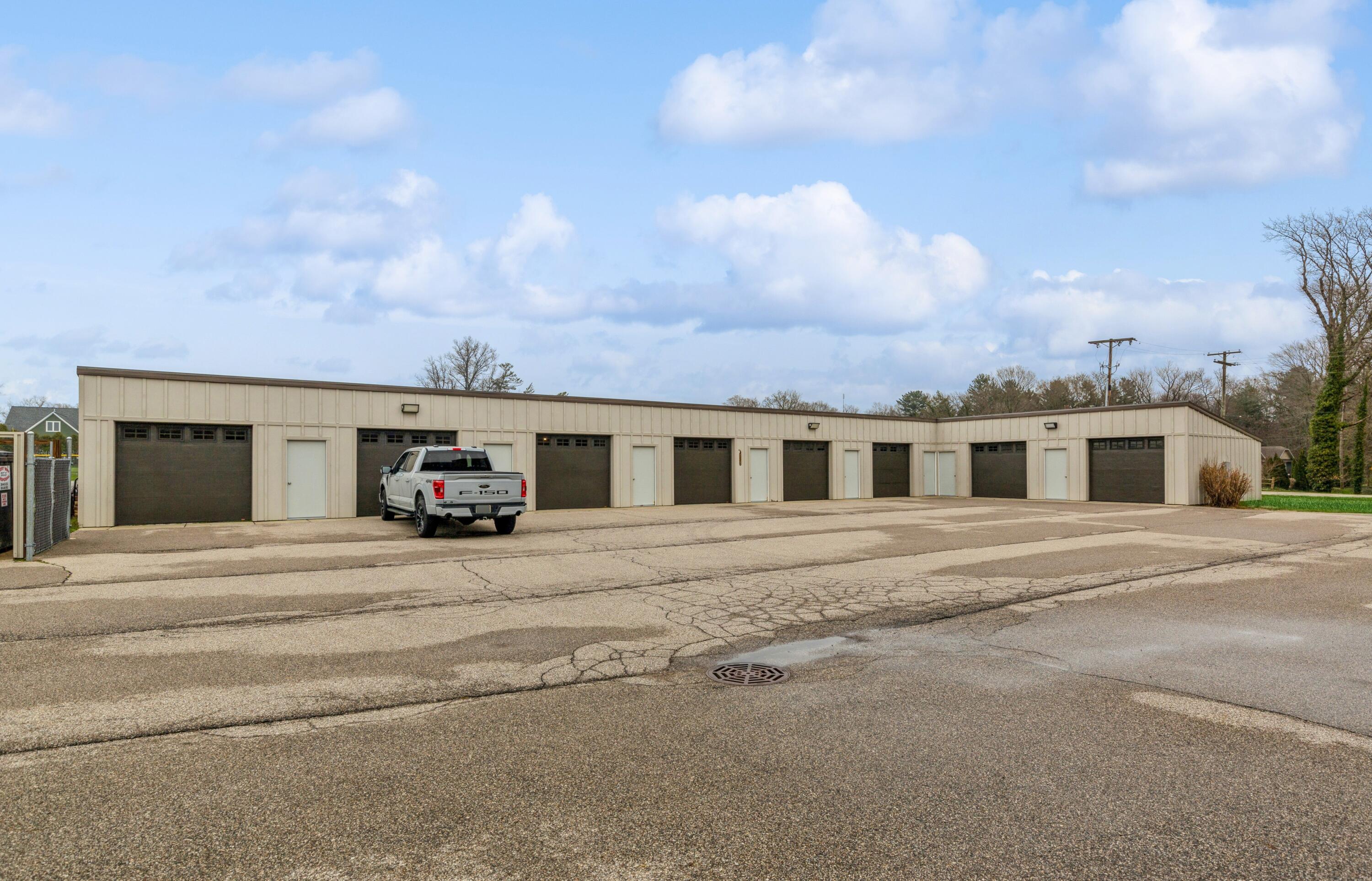 2214 S State Street 107, St. Joseph Unit: 107