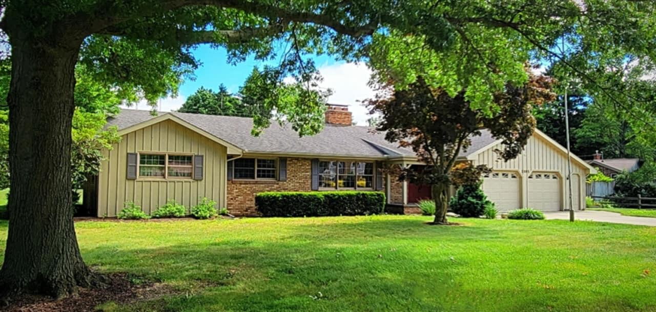 1898 Briarcliff Drive, St. Joseph