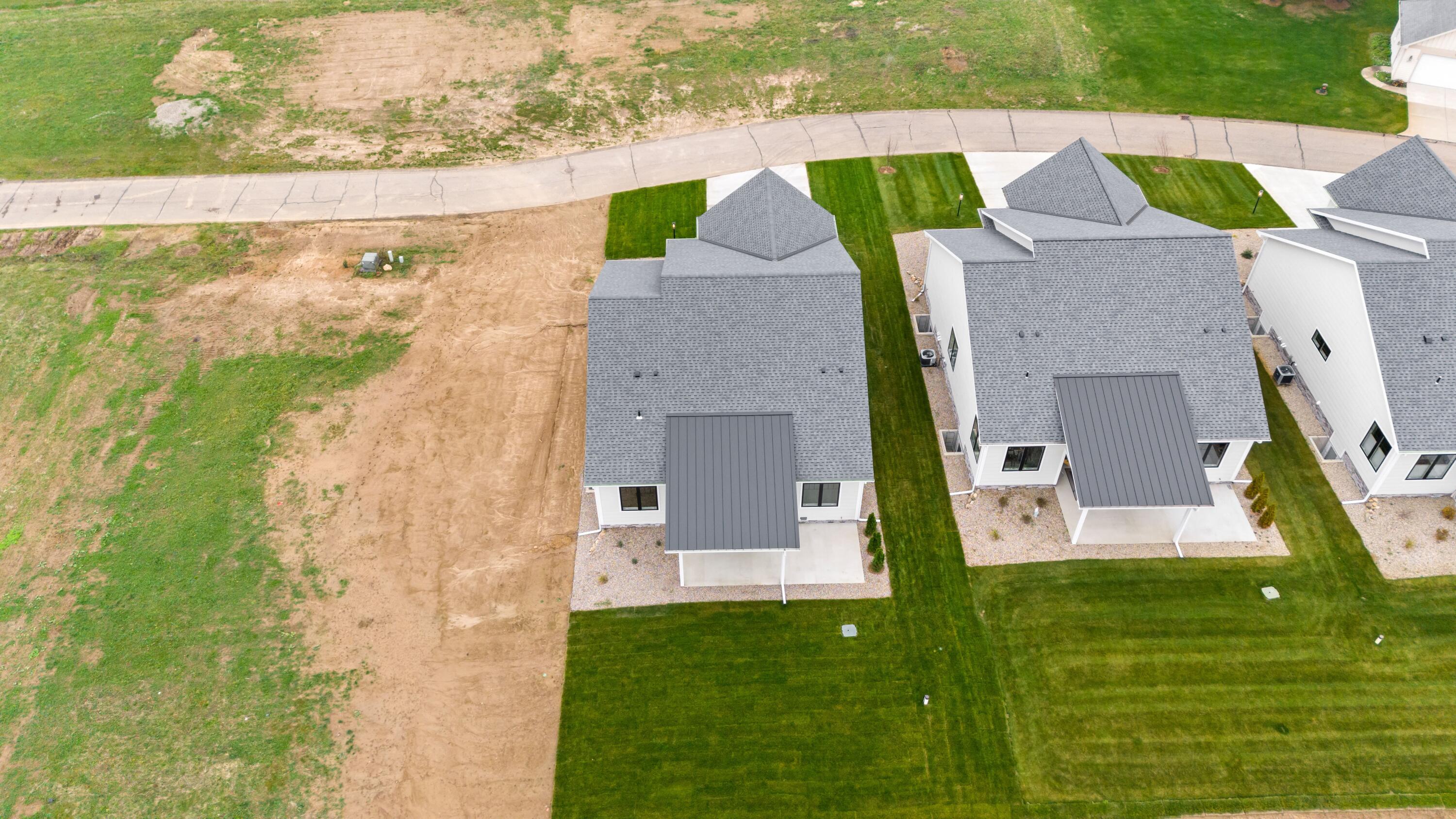 2576 Noellyn Drive