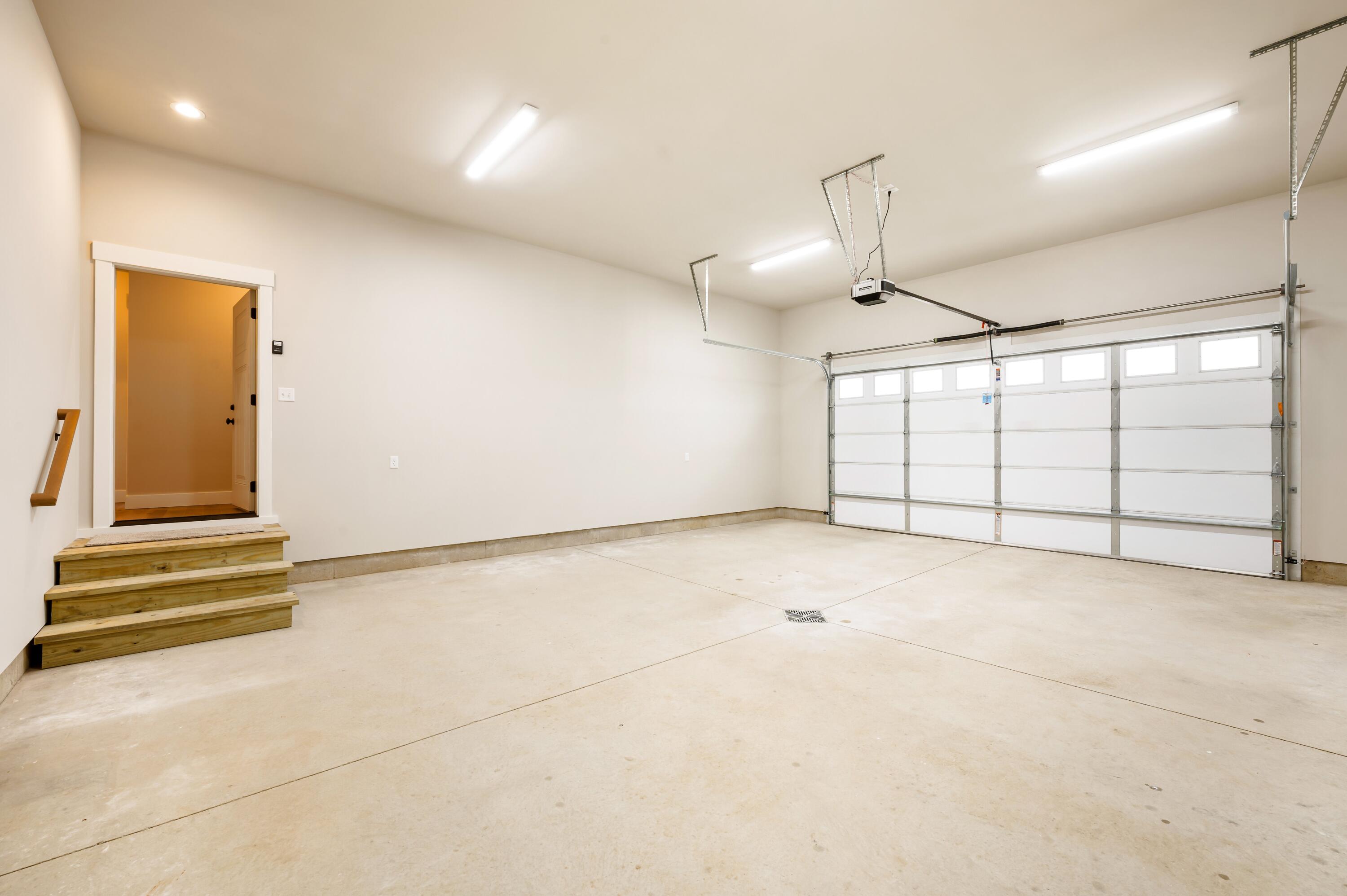 2576 Noellyn Drive