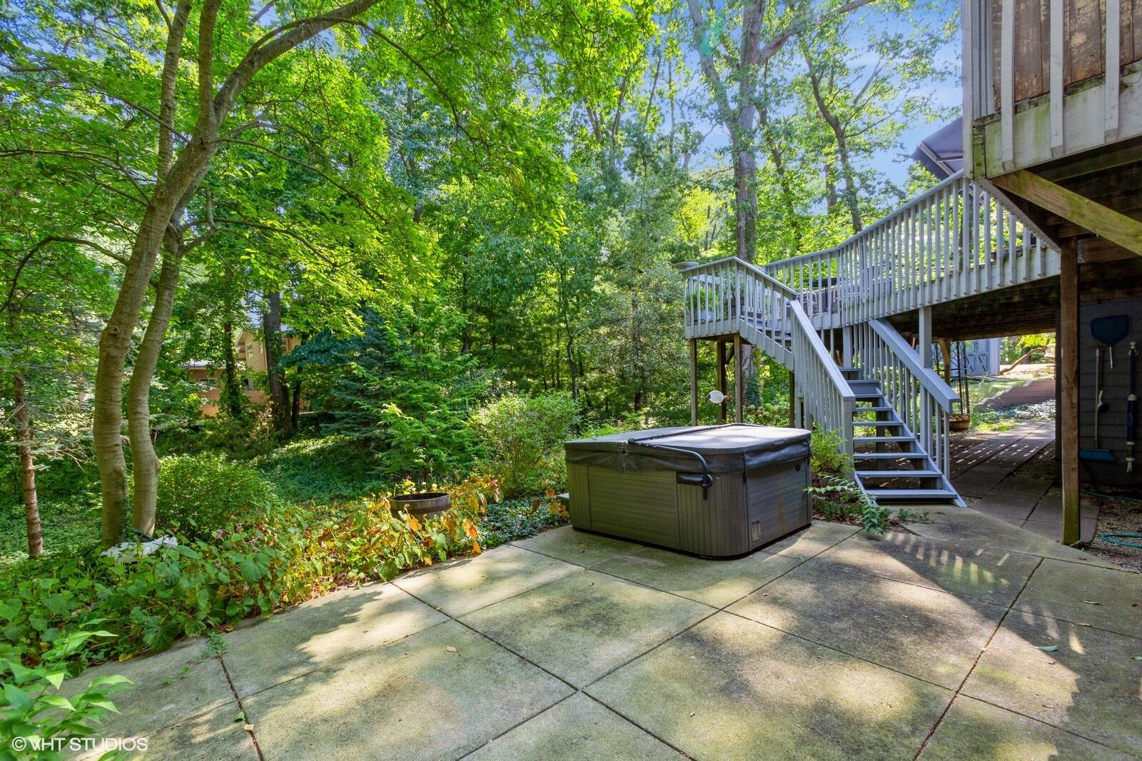 5361 Ridge Road