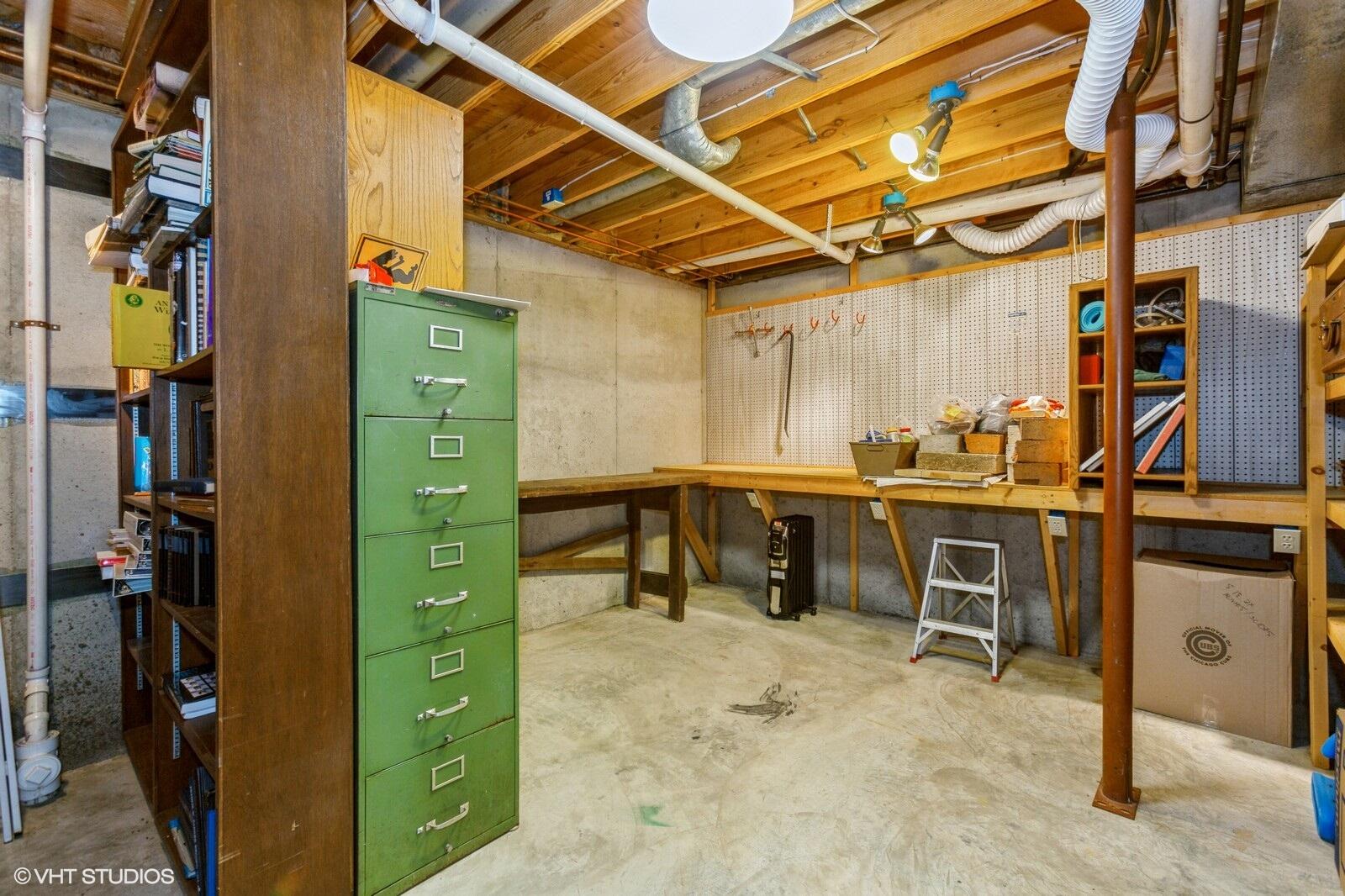5361 Ridge Road