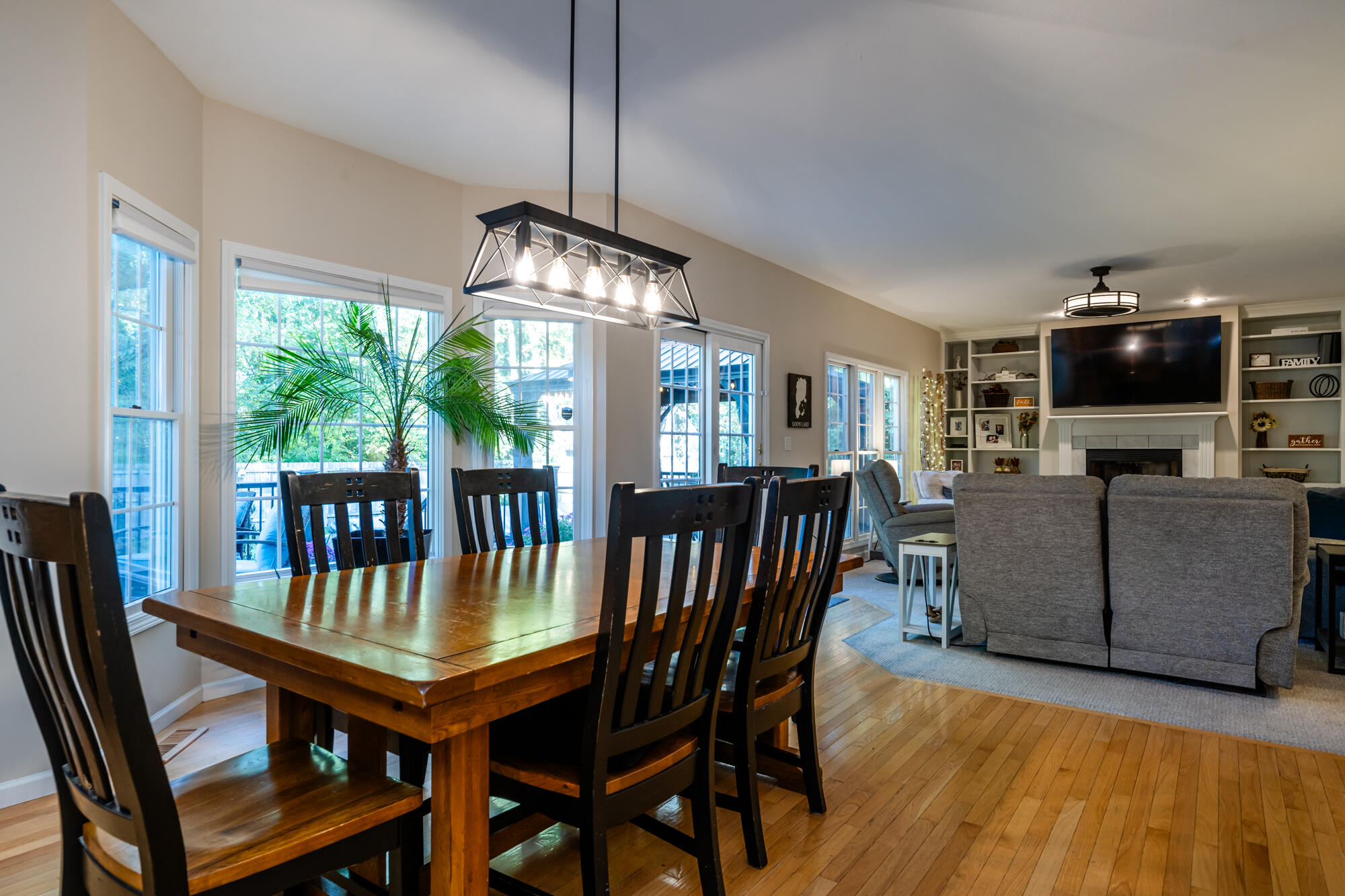 5550 Pioneer Avenue, St. Joseph