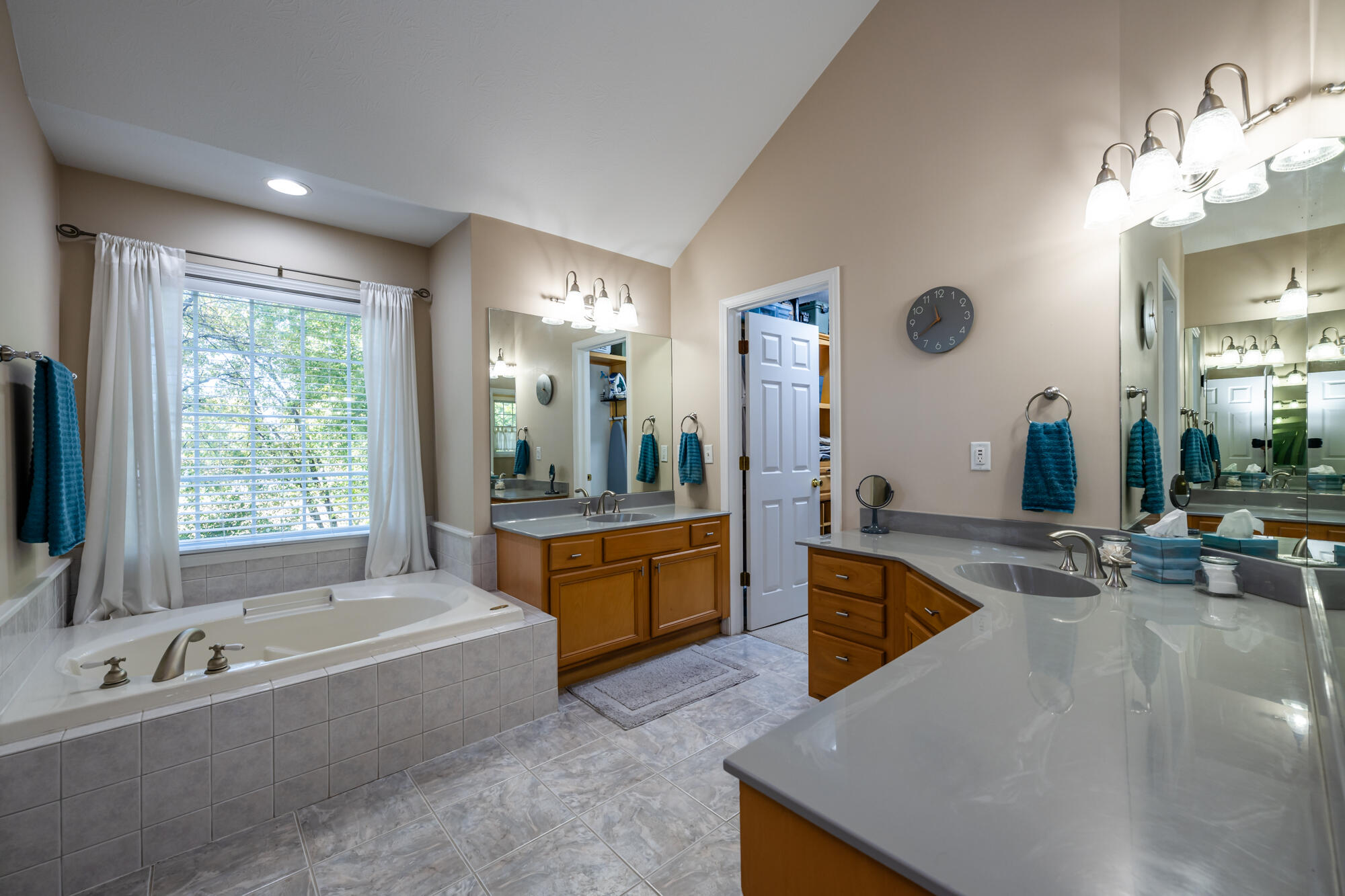 5550 Pioneer Avenue, St. Joseph