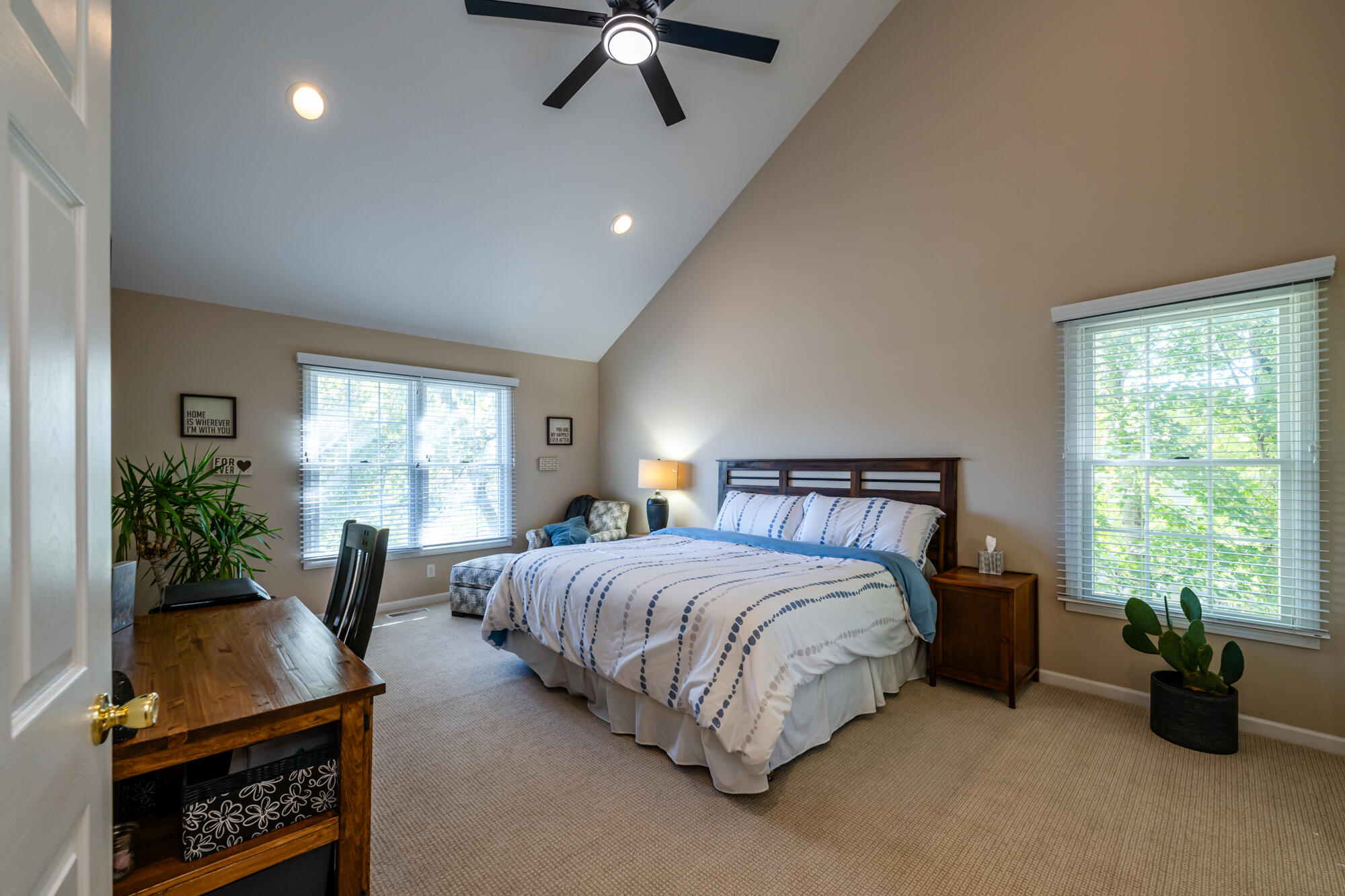 5550 Pioneer Avenue, St. Joseph