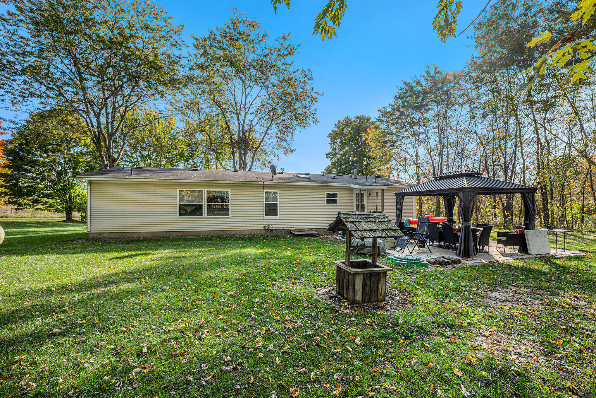 33282 44th Street