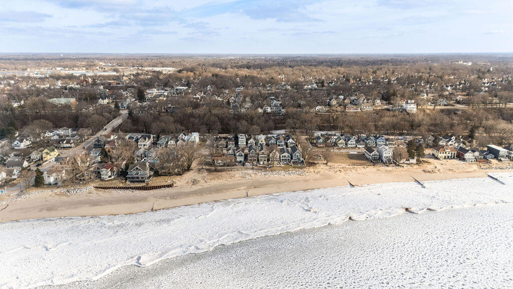 911 Lions Park Drive, St. Joseph