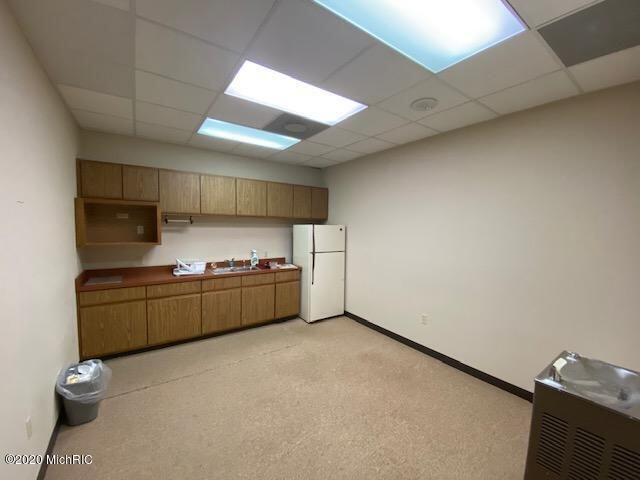 830 Pleasant Street 5, St. Joseph Unit: 5