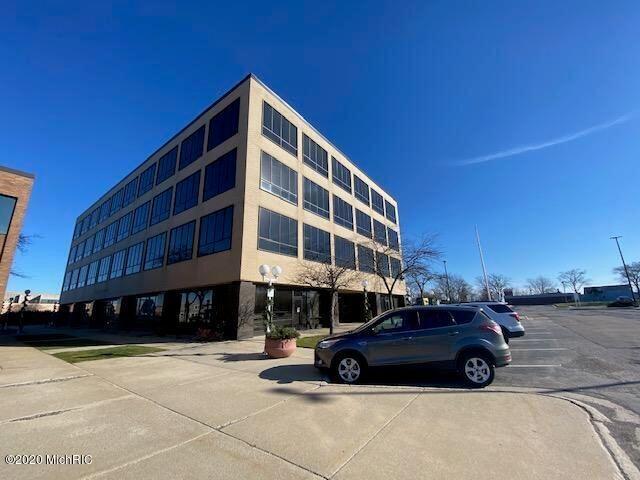 830 Pleasant Street 5, St. Joseph Unit: 5