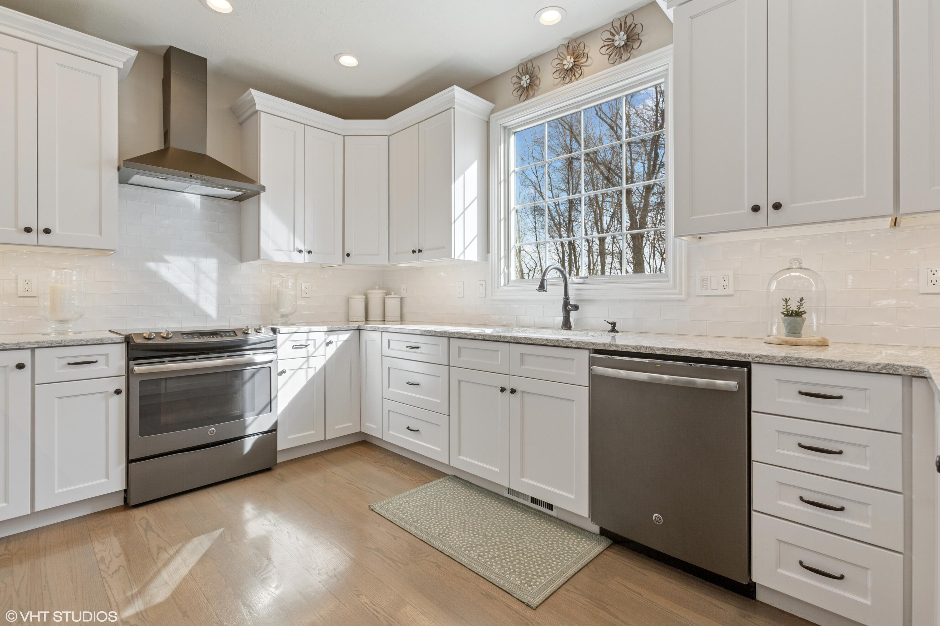 1854 Carlisle Drive, St. Joseph