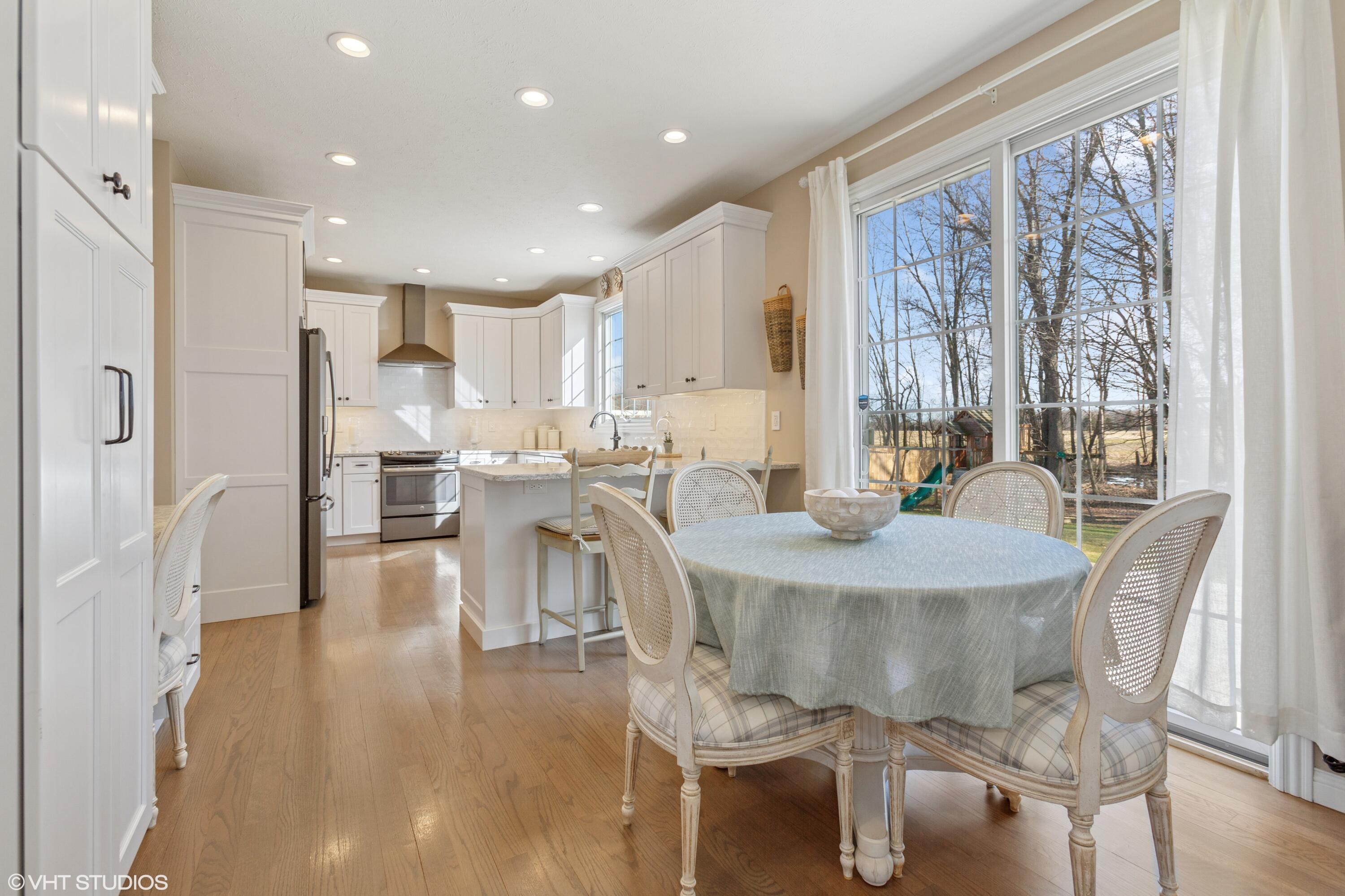 1854 Carlisle Drive, St. Joseph