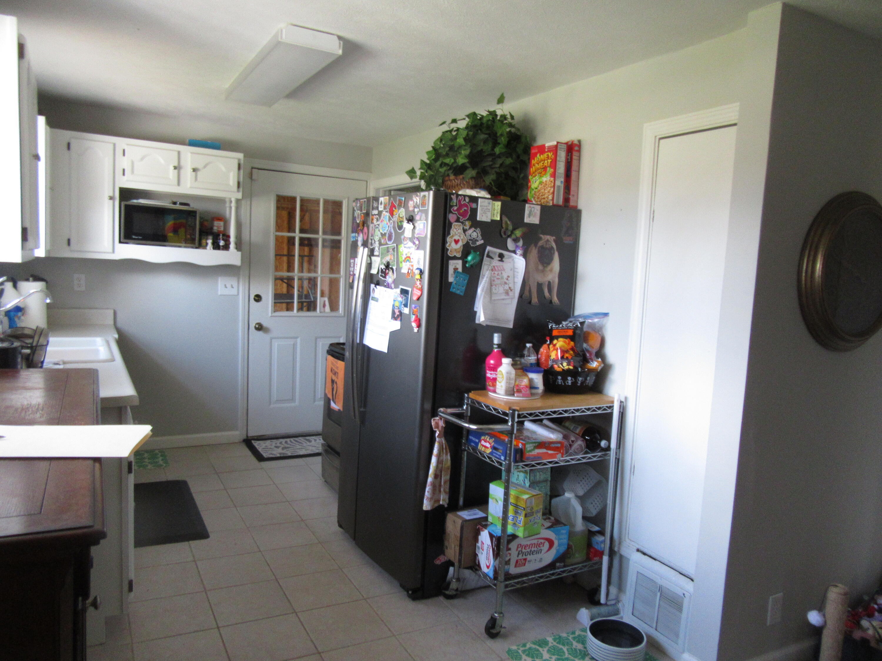 2988 Pipestone Road