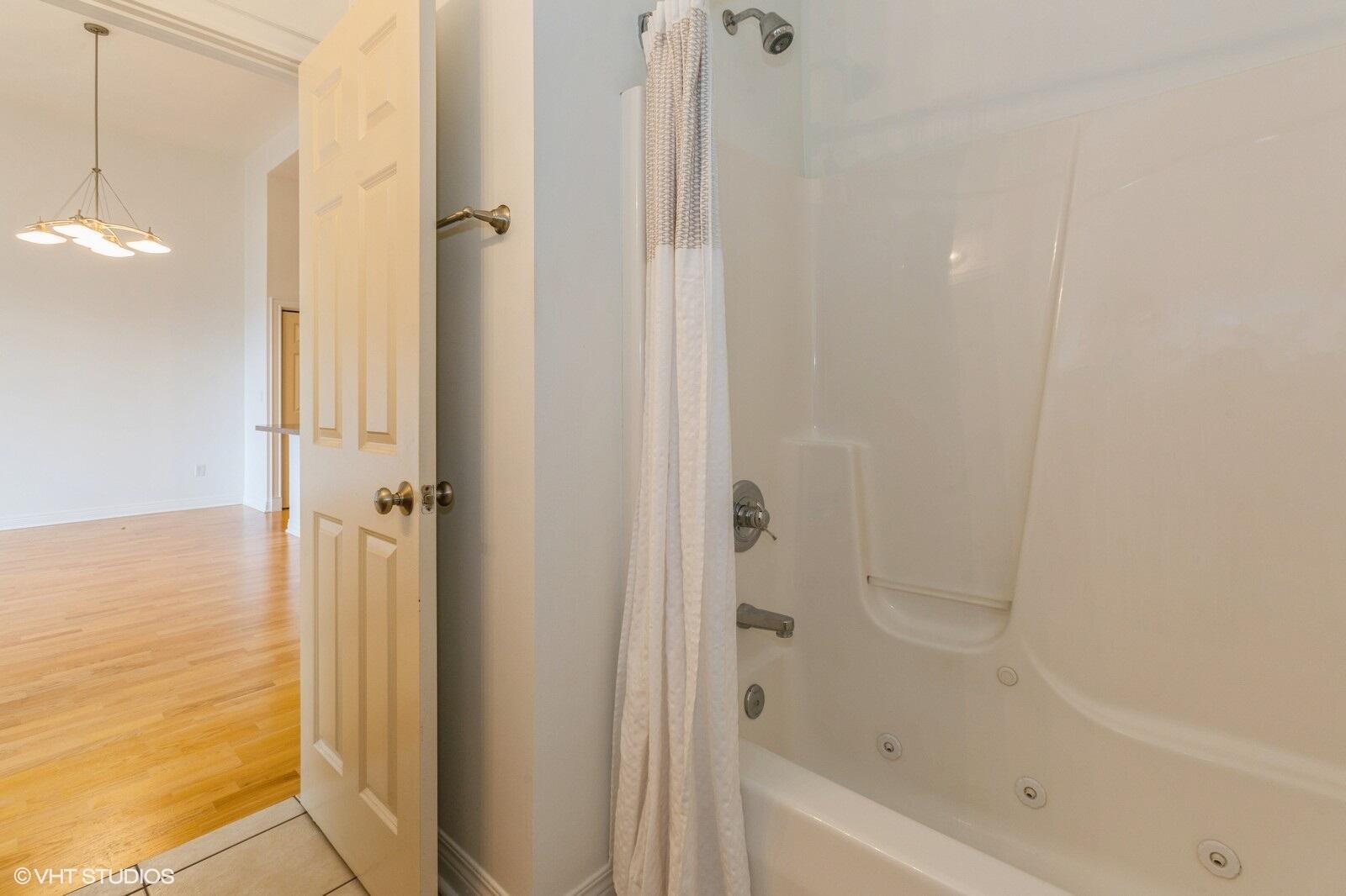 1117 Broad Street 3B, St. Joseph Unit: 3B