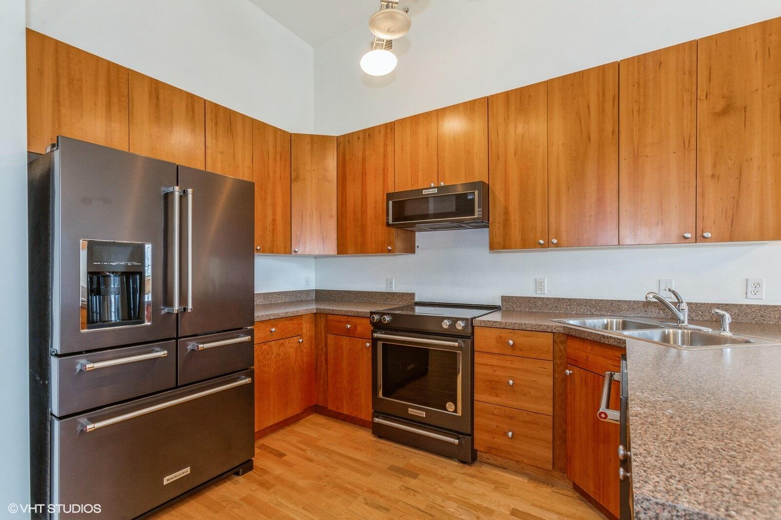 1117 Broad Street 3B, St. Joseph Unit: 3B