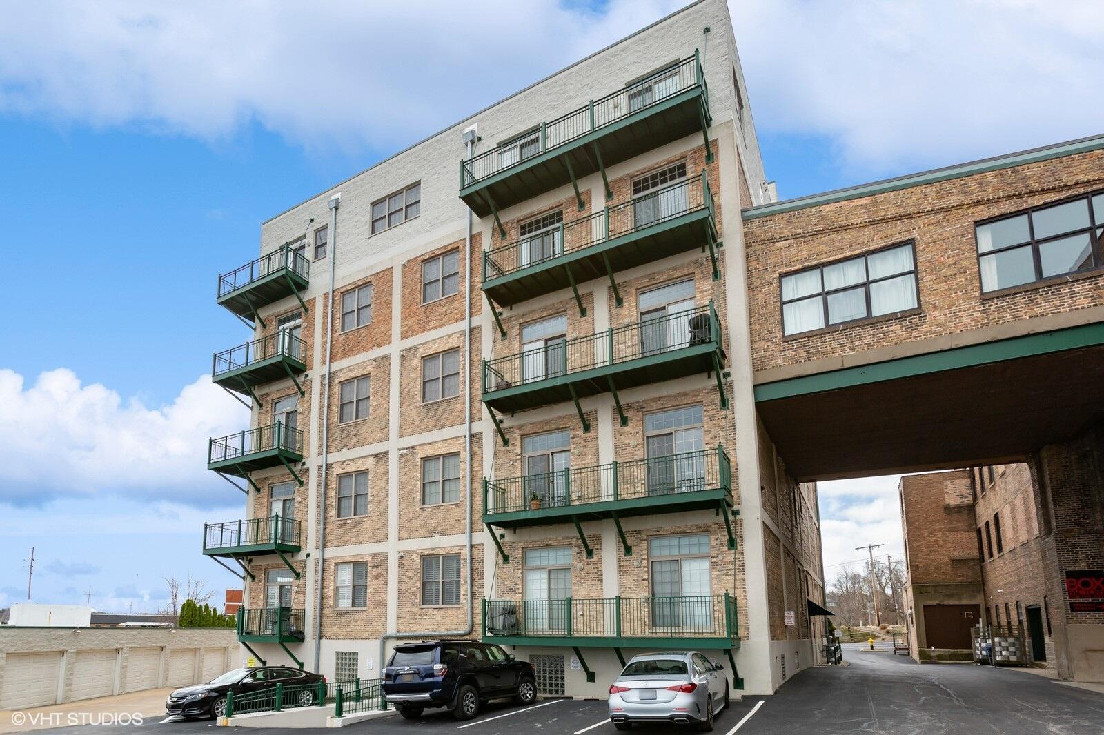 1117 Broad Street 3B, St. Joseph Unit: 3B