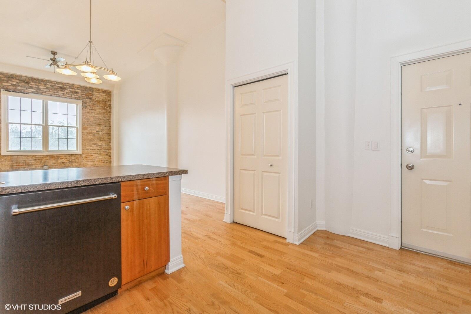 1117 Broad Street 3B, St. Joseph Unit: 3B