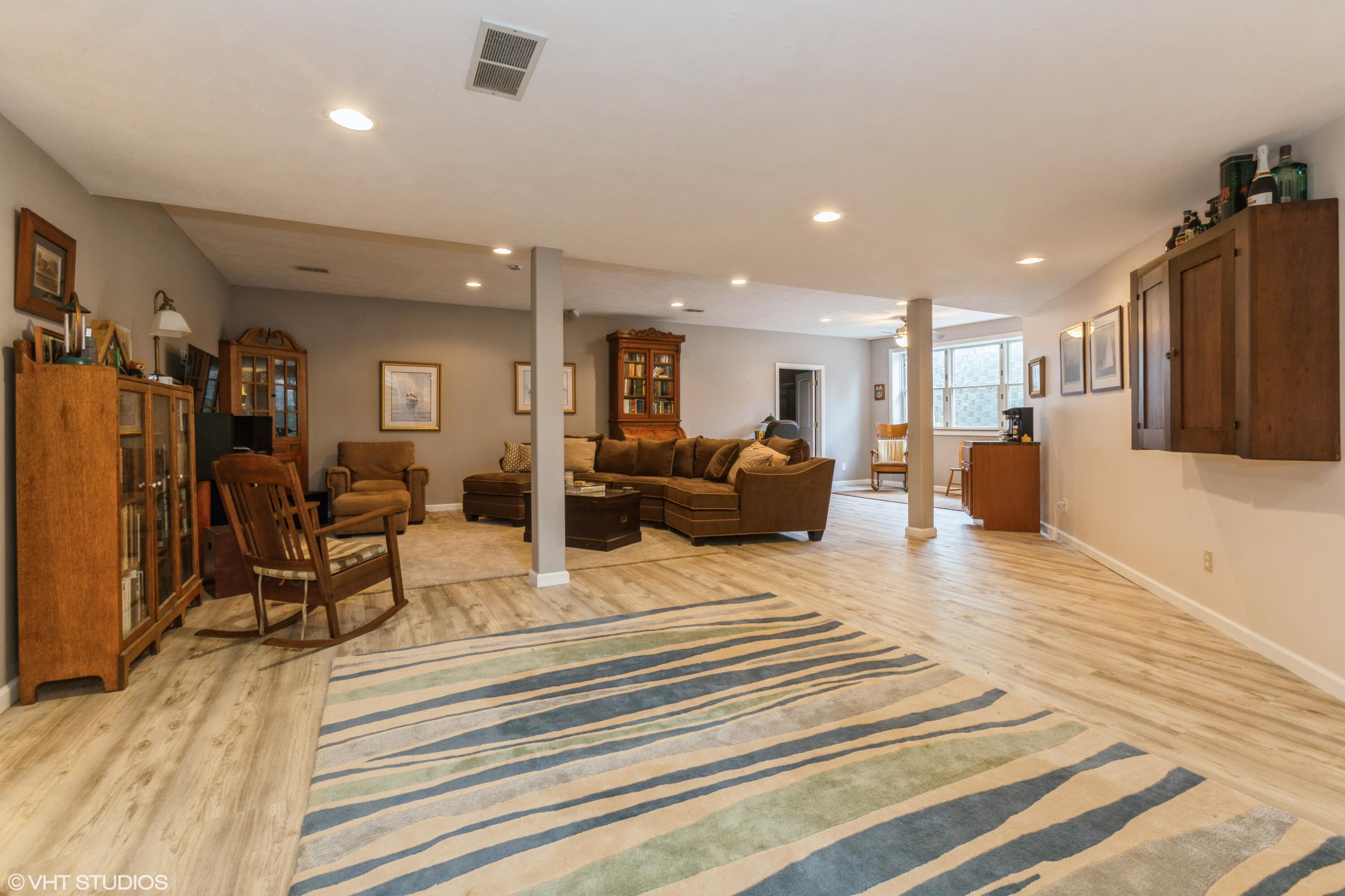 2235 Winters Way, St. Joseph