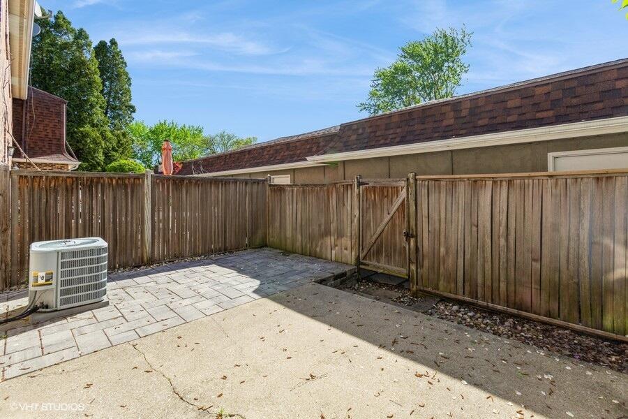 2553 Bristol Terrace, St. Joseph