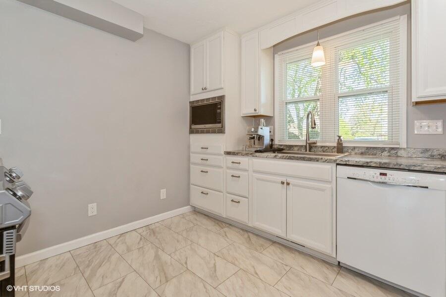 2553 Bristol Terrace, St. Joseph