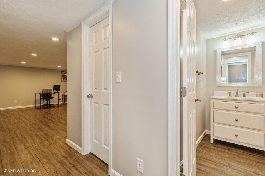 2553 Bristol Terrace, St. Joseph
