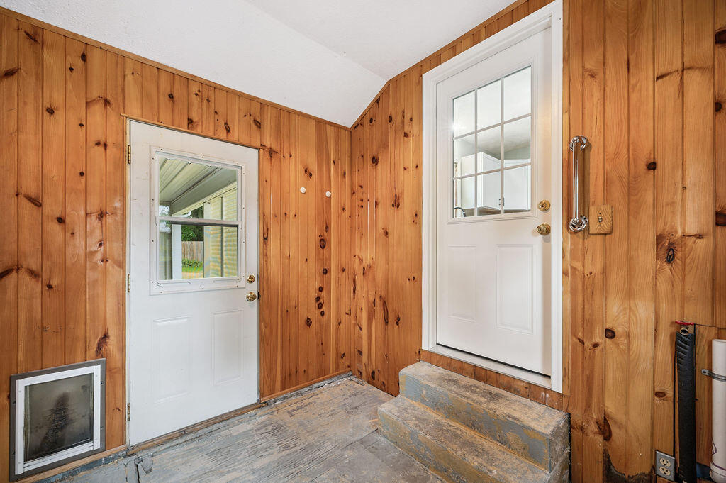 202 Pleasant Street