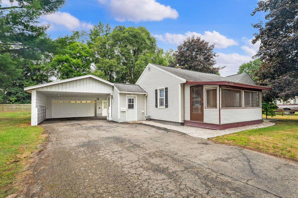 202 Pleasant Street