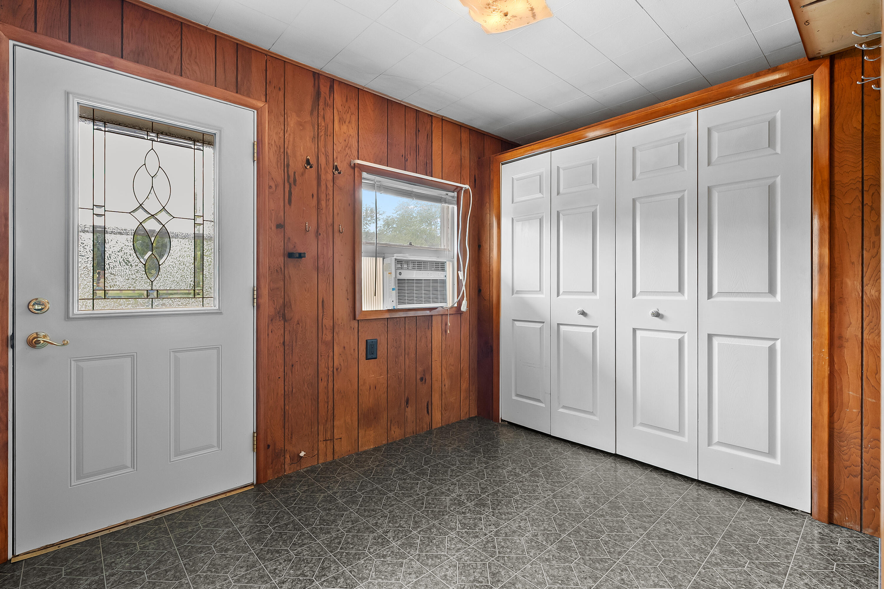 24369 Morton