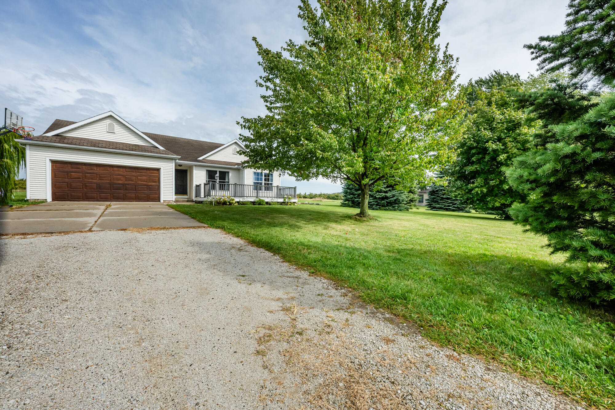 819 E Lemon Creek Road