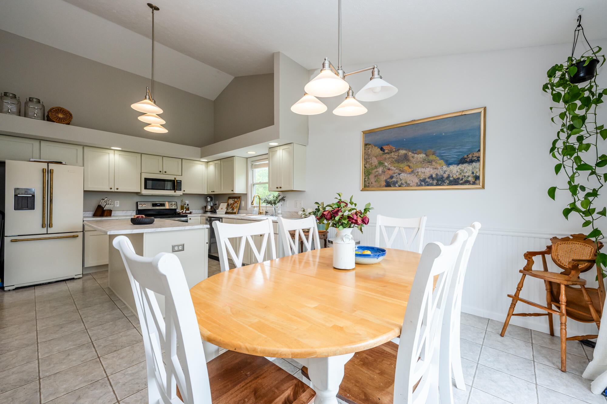 819 E Lemon Creek Road