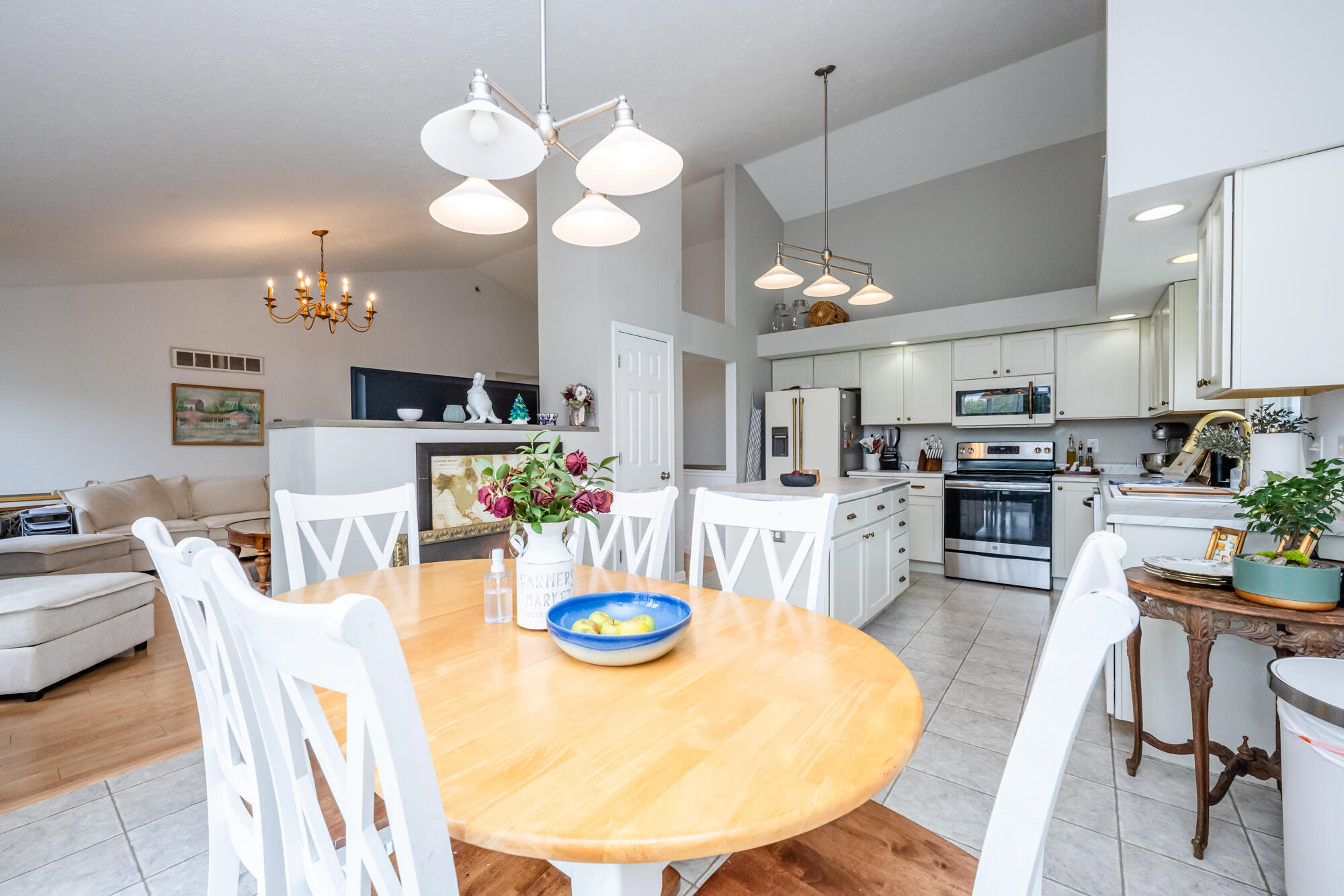 819 E Lemon Creek Road