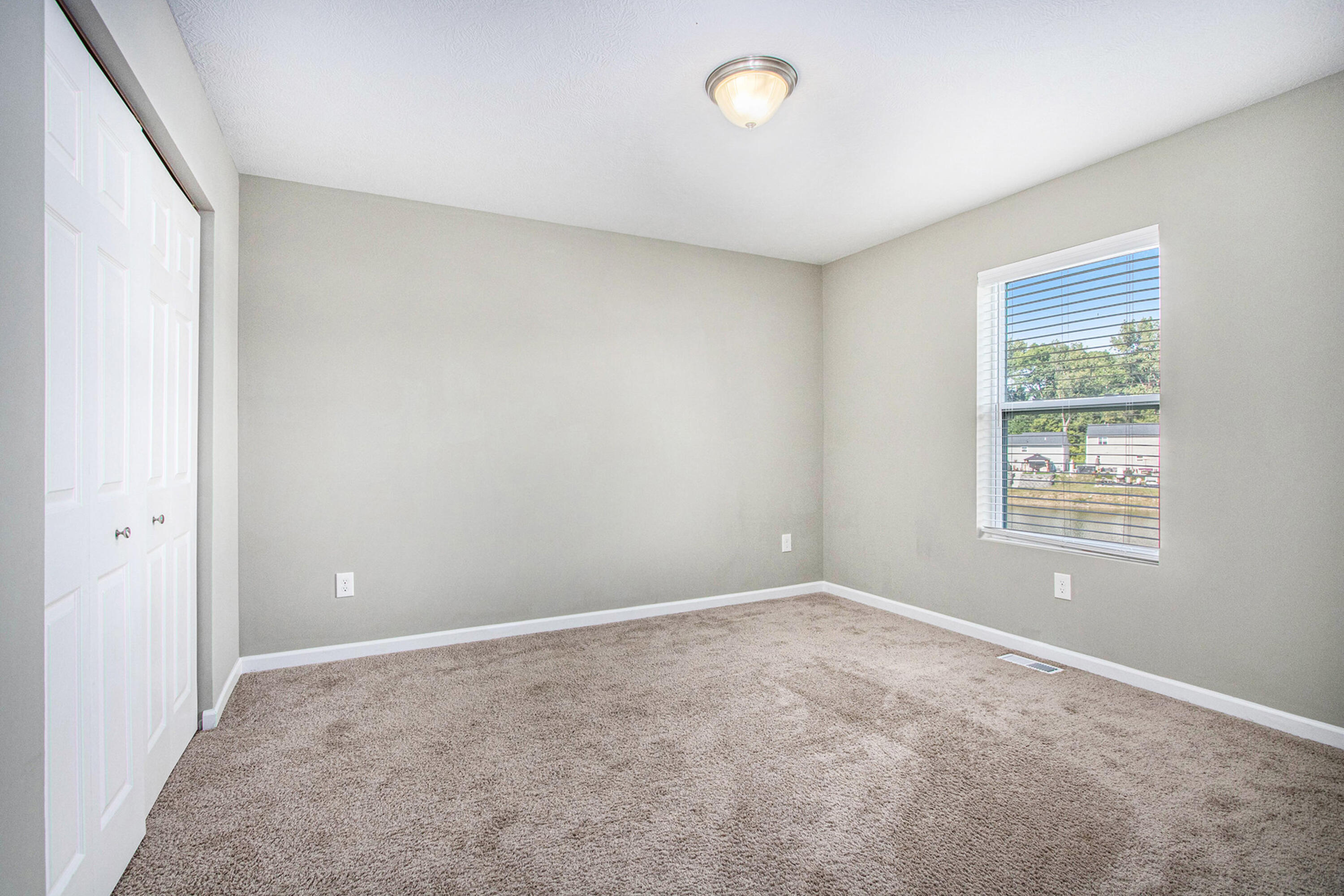 593 Trumpeter Bay Drive