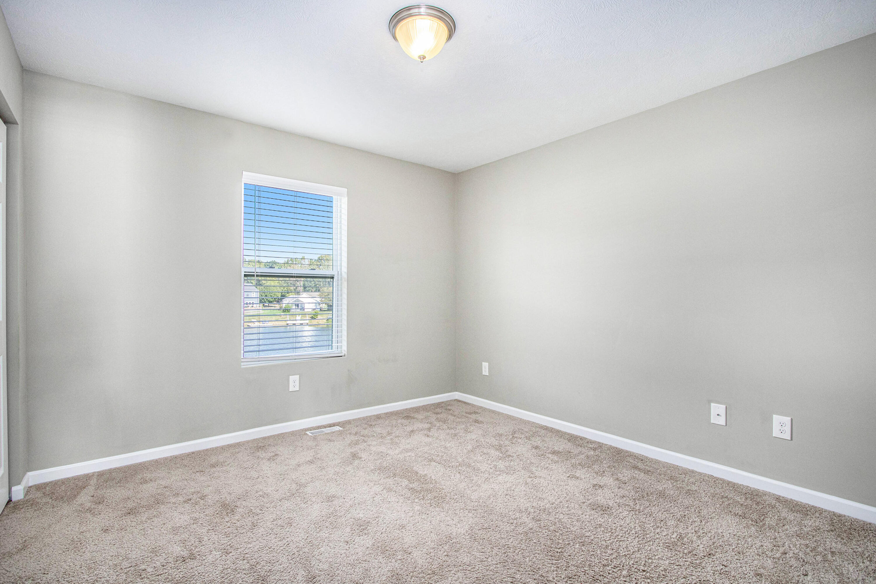 593 Trumpeter Bay Drive