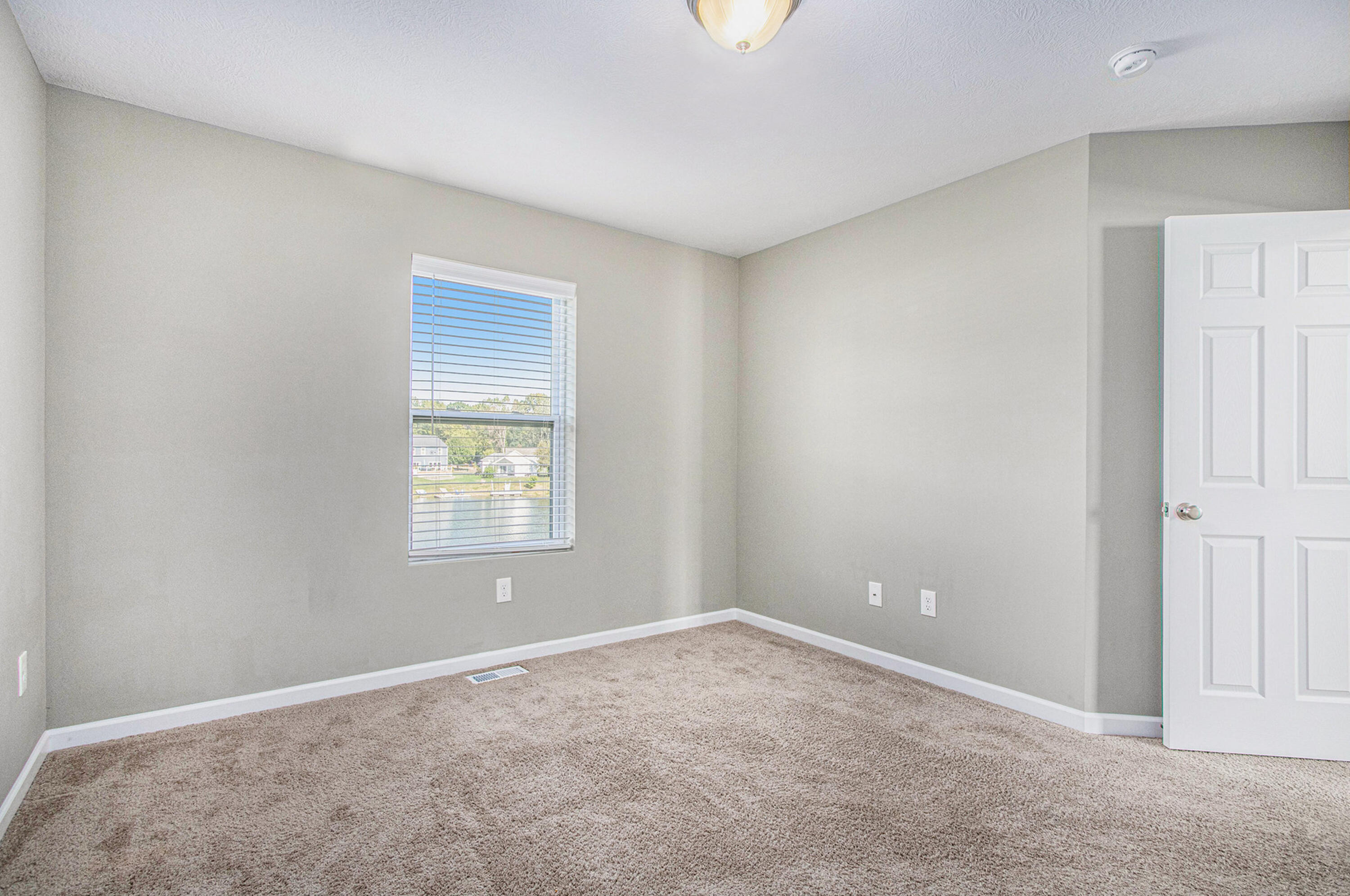 593 Trumpeter Bay Drive