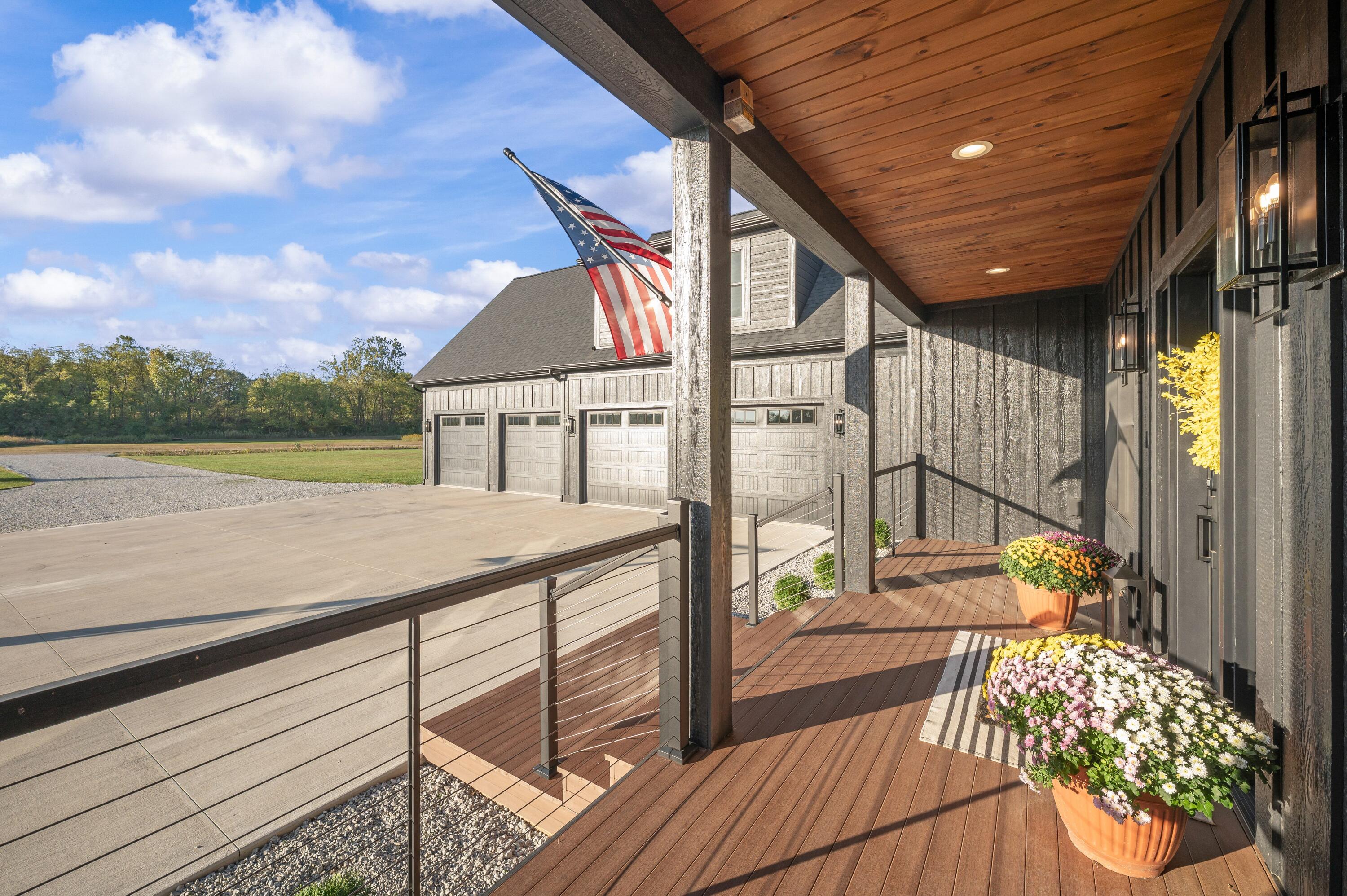 14211 Deer Path