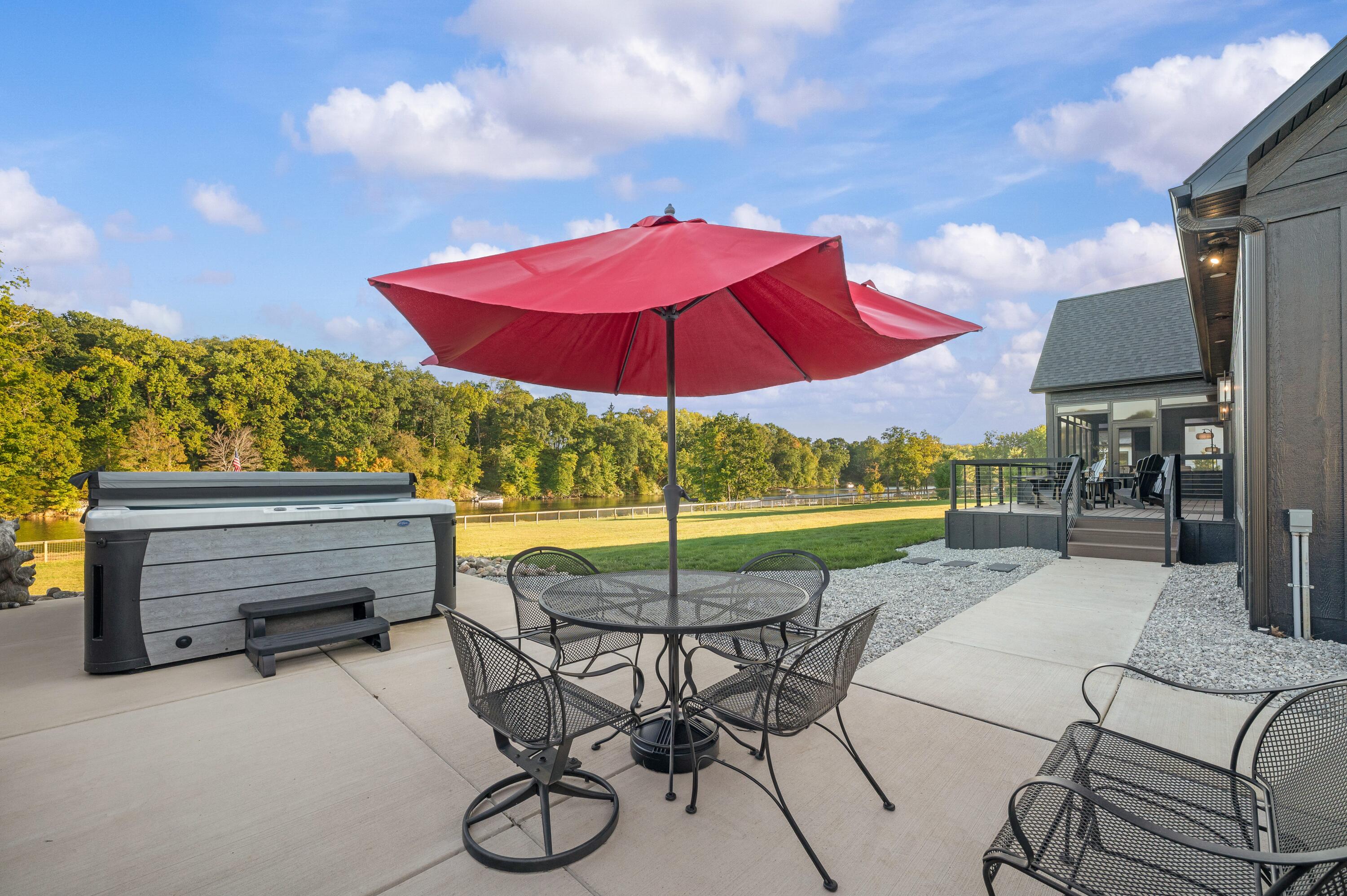 14211 Deer Path