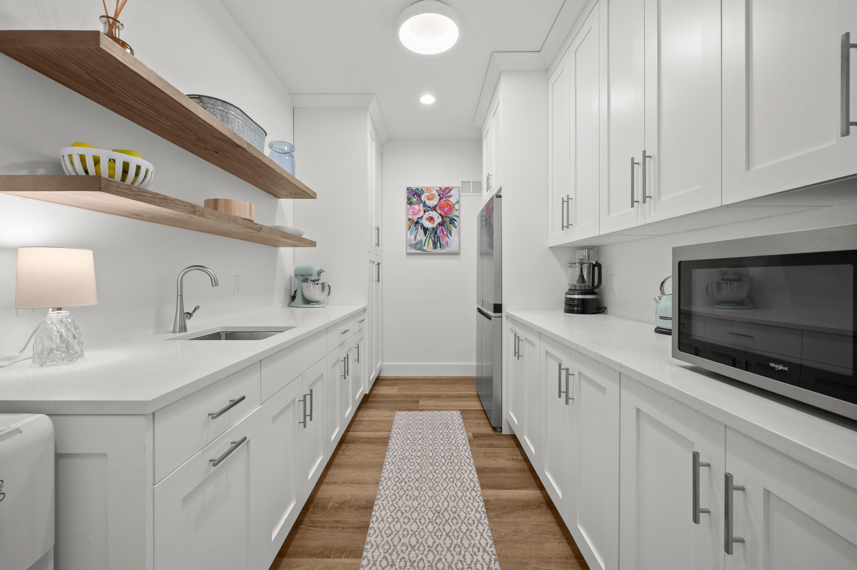 14211 Deer Path