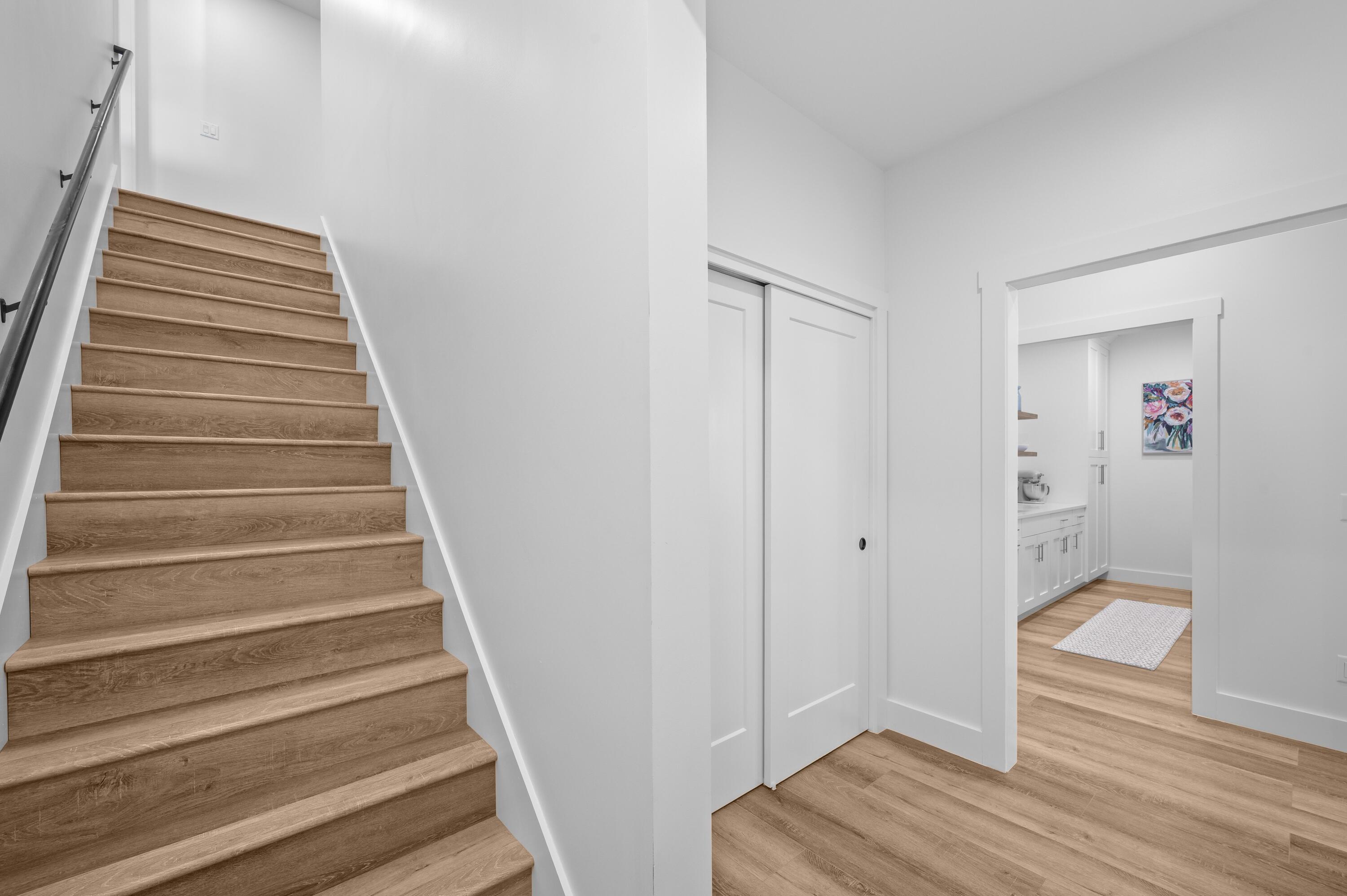 14211 Deer Path