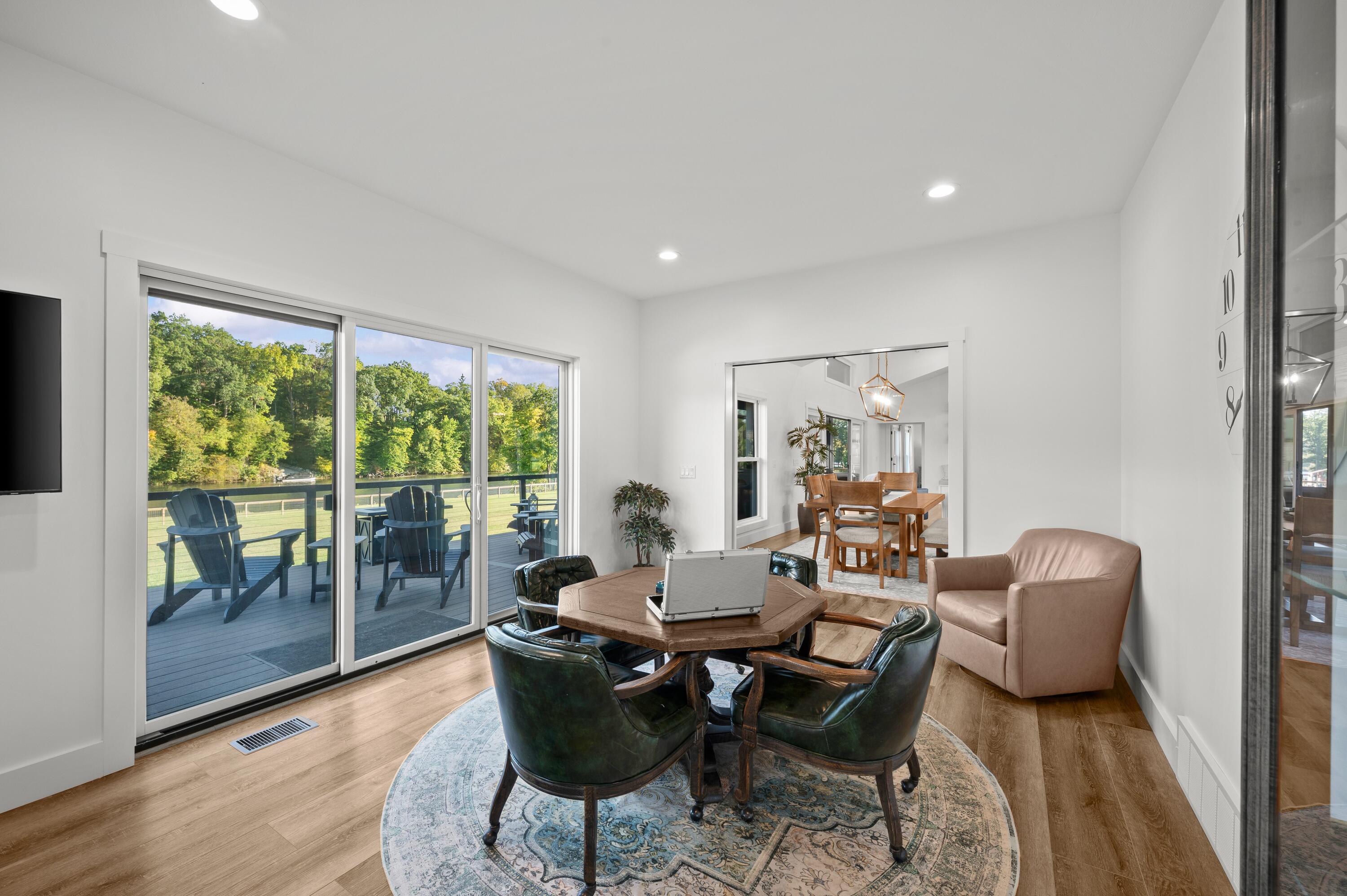 14211 Deer Path