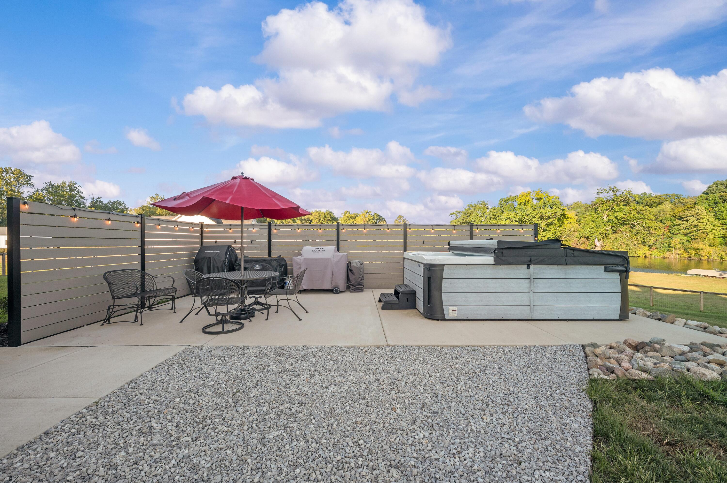 14211 Deer Path