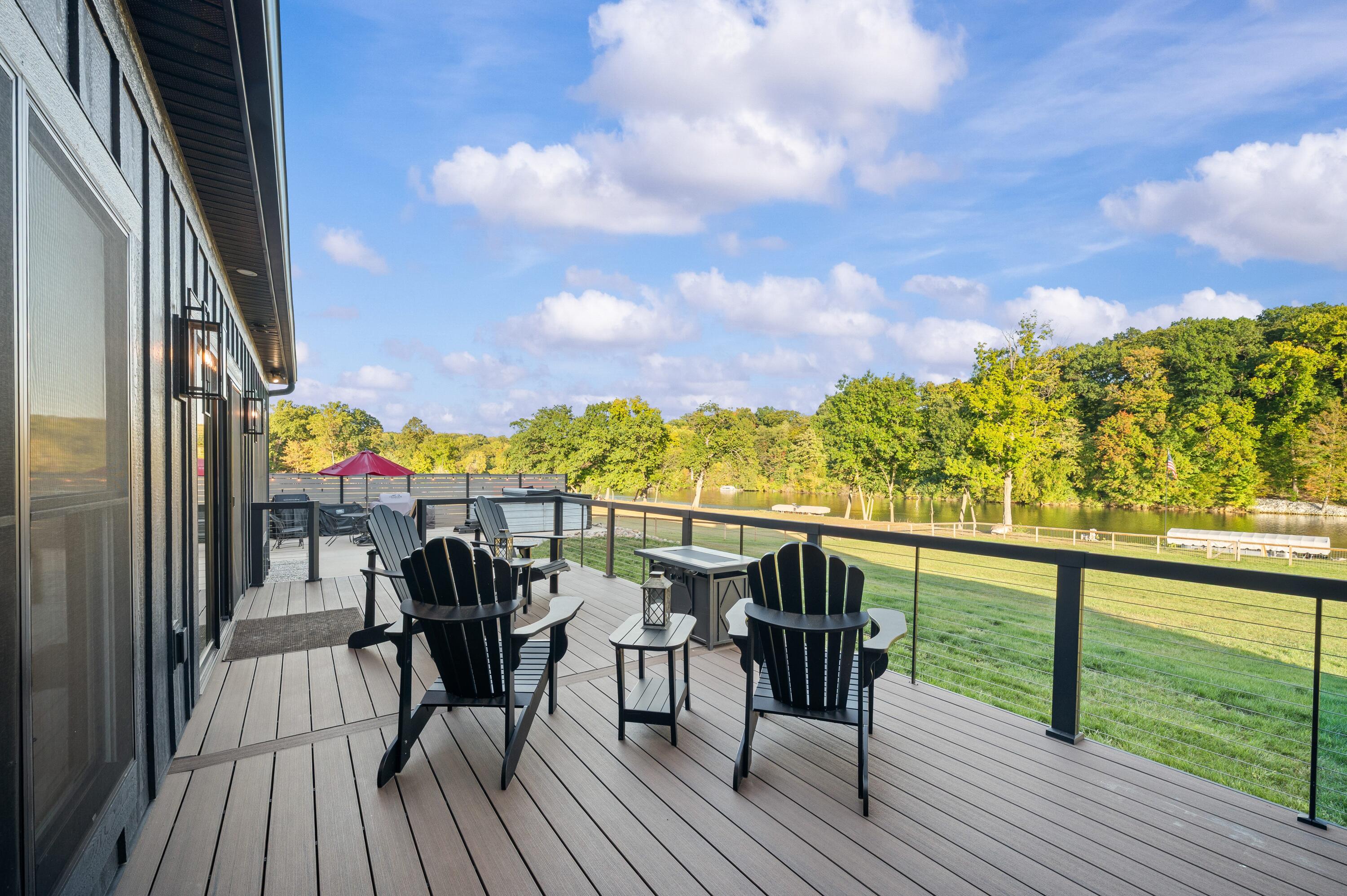 14211 Deer Path