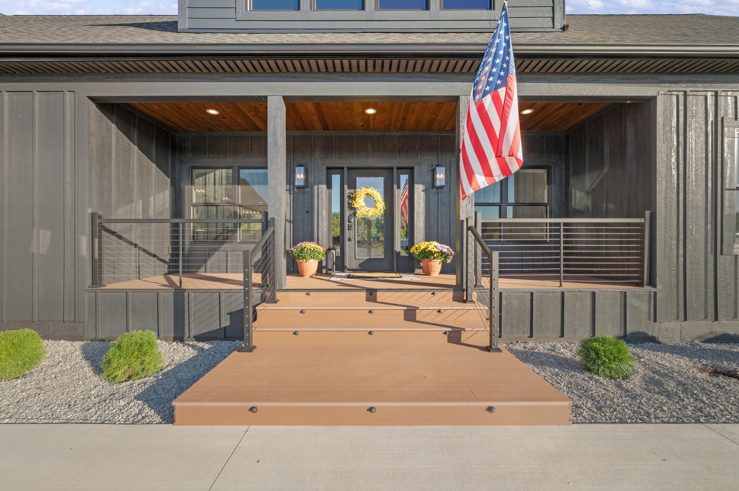 14211 Deer Path