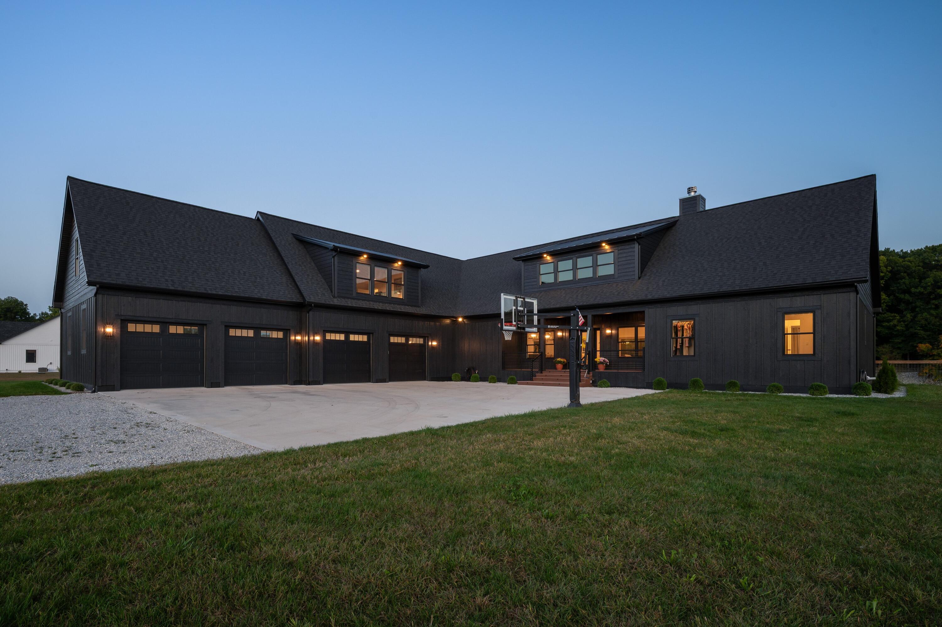 14211 Deer Path