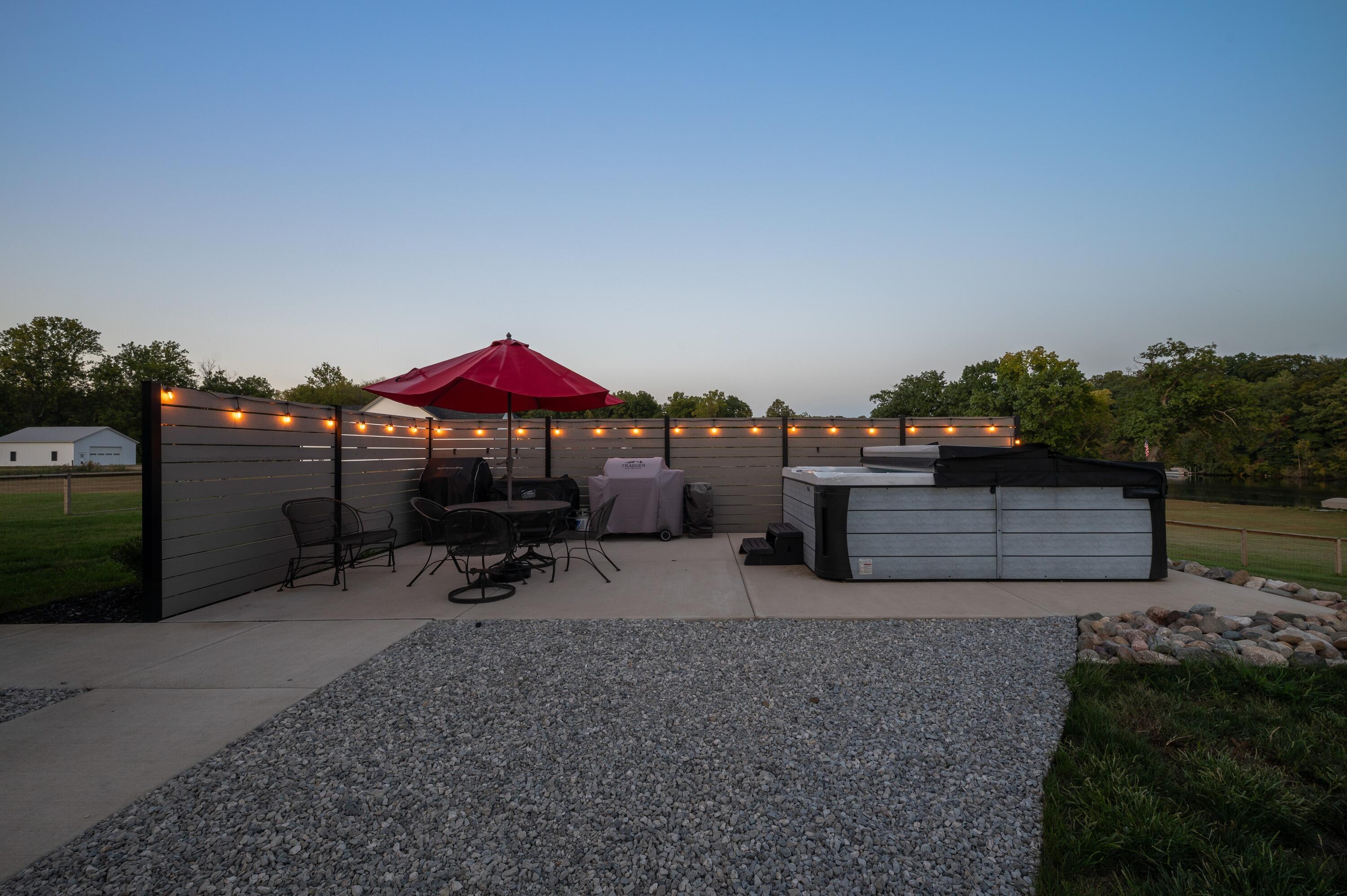14211 Deer Path