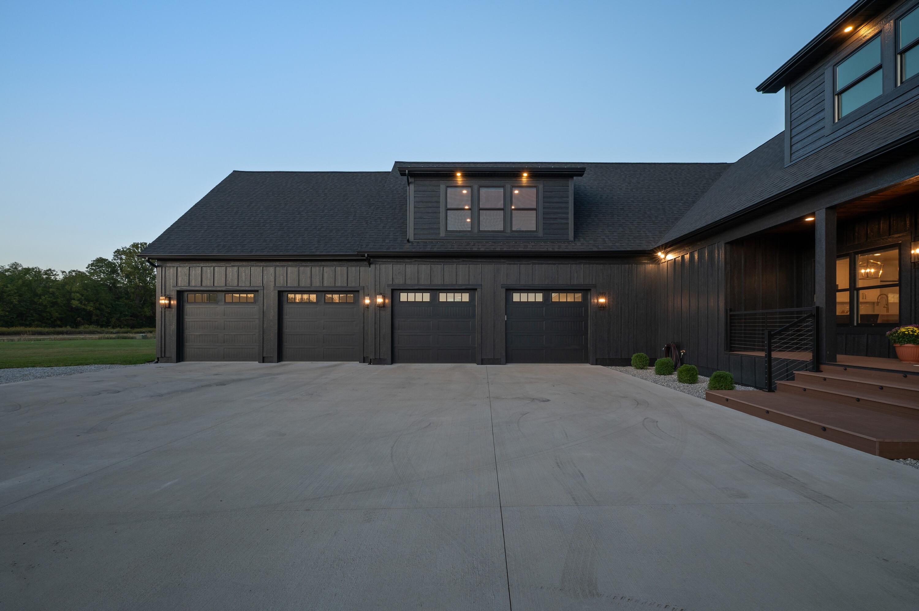 14211 Deer Path