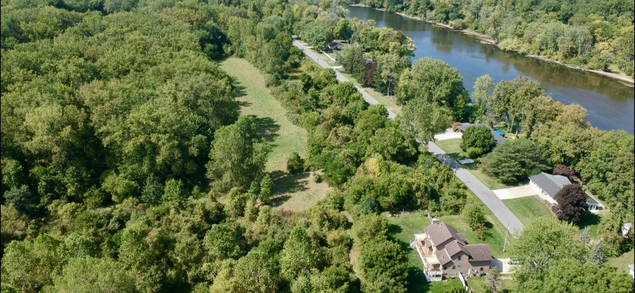 1862 Derfla Drive, St. Joseph